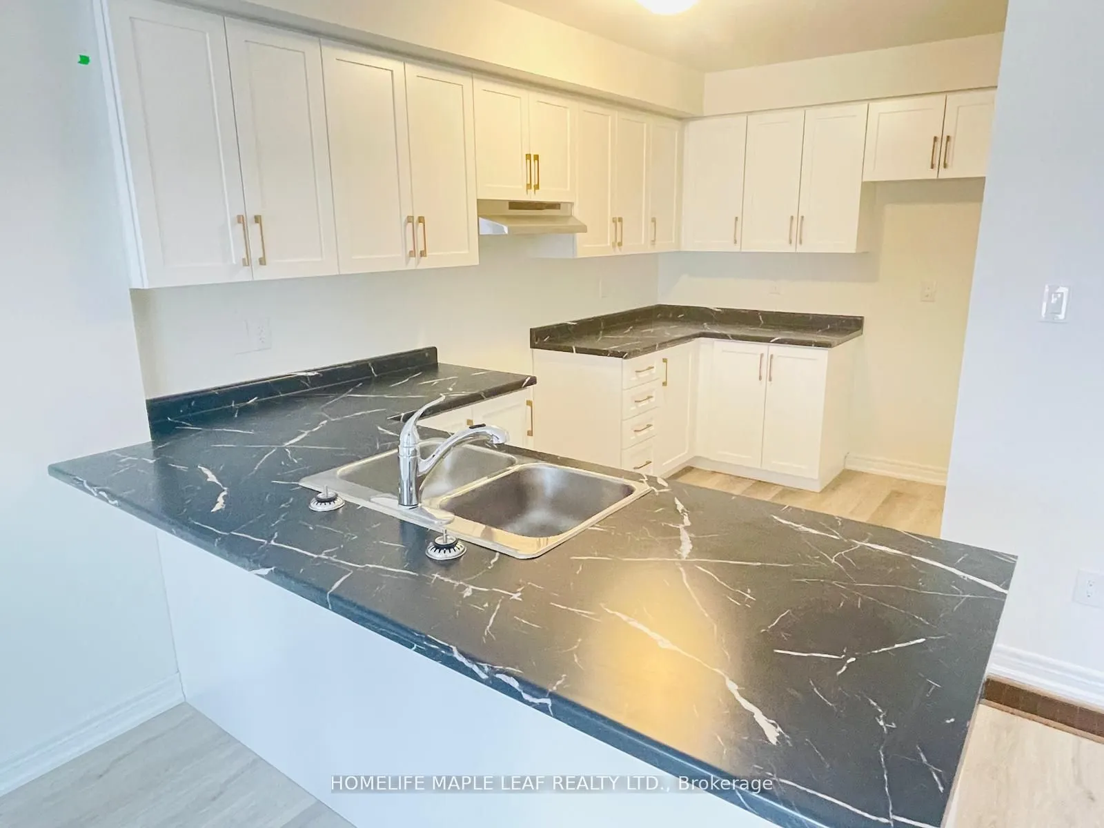 27 Roxanne Drive, #115
