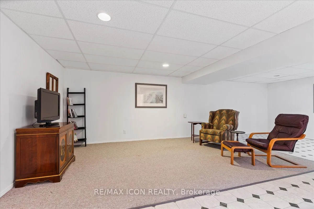 360 Erbsville Road, #44