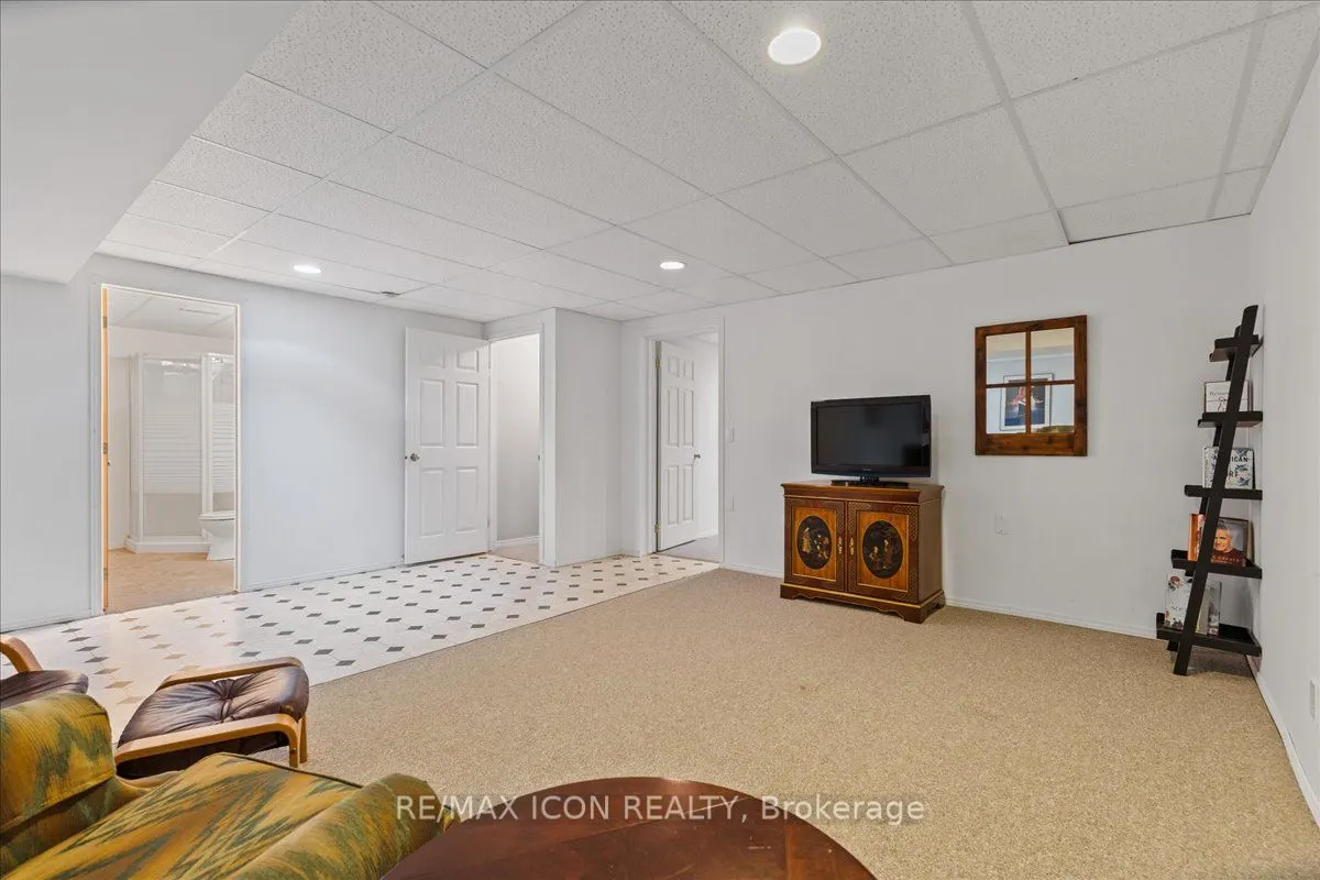 360 Erbsville Road, #44
