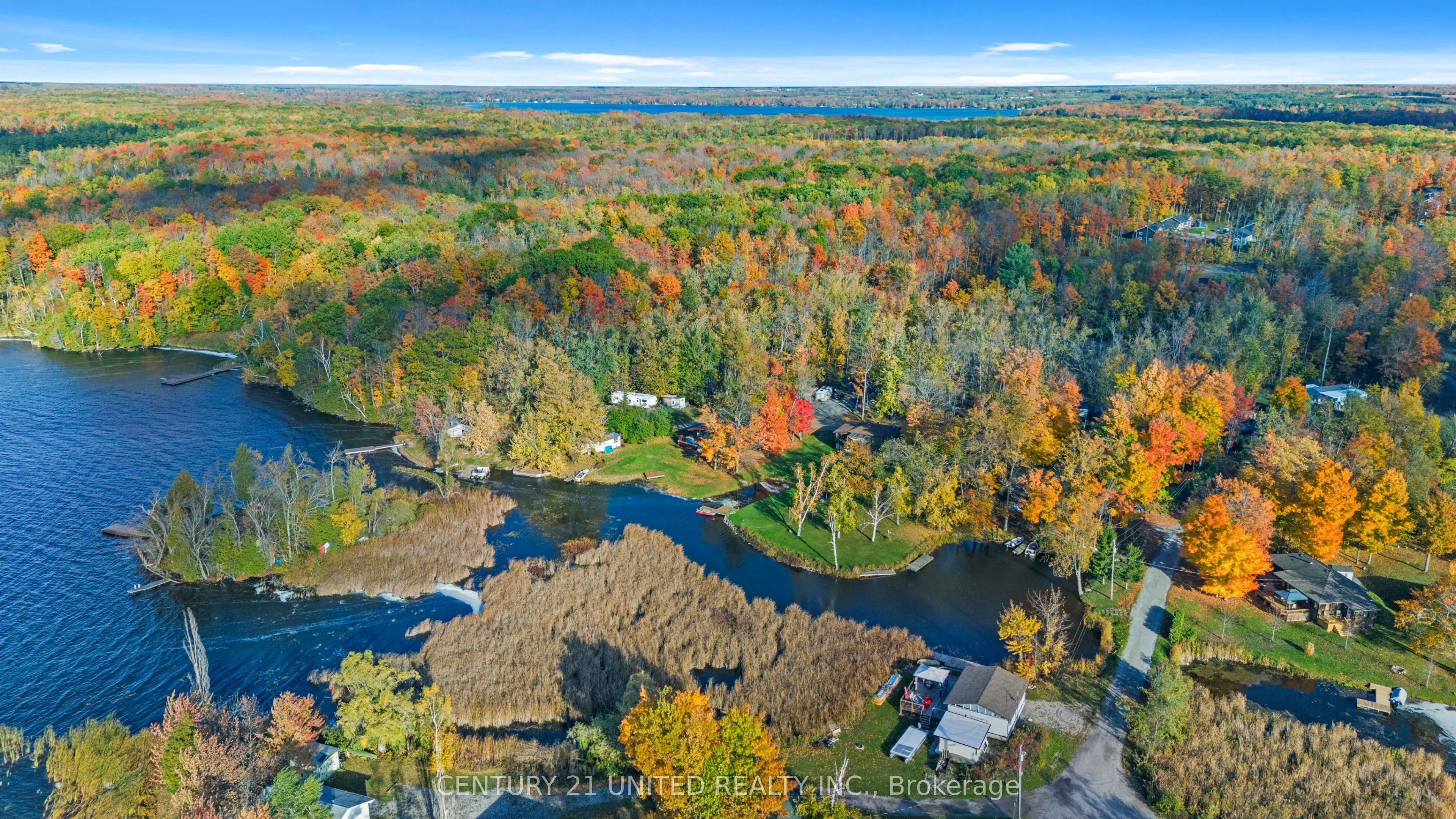 17 Rollie's Bay Road E