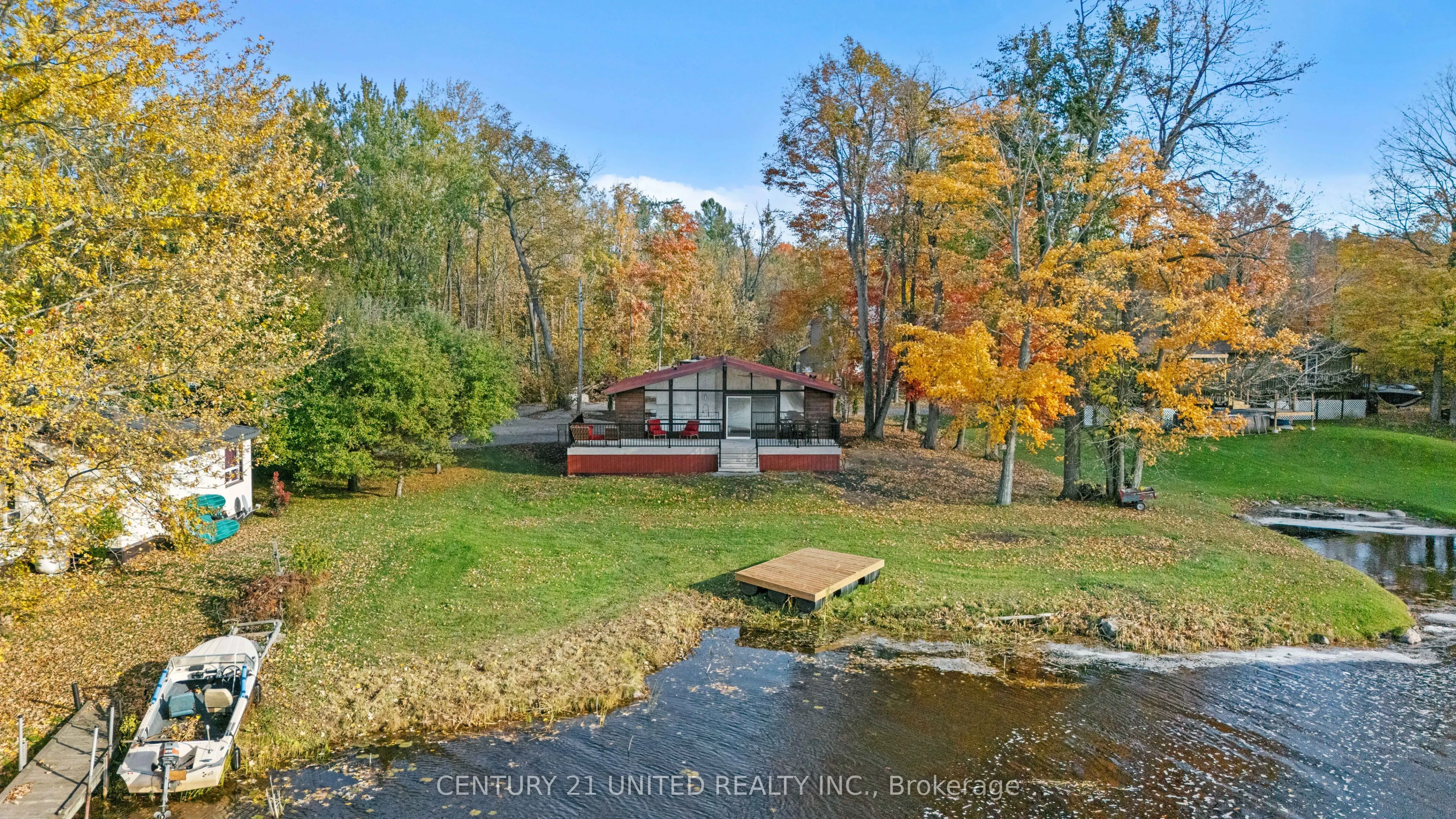 17 Rollie's Bay Road E