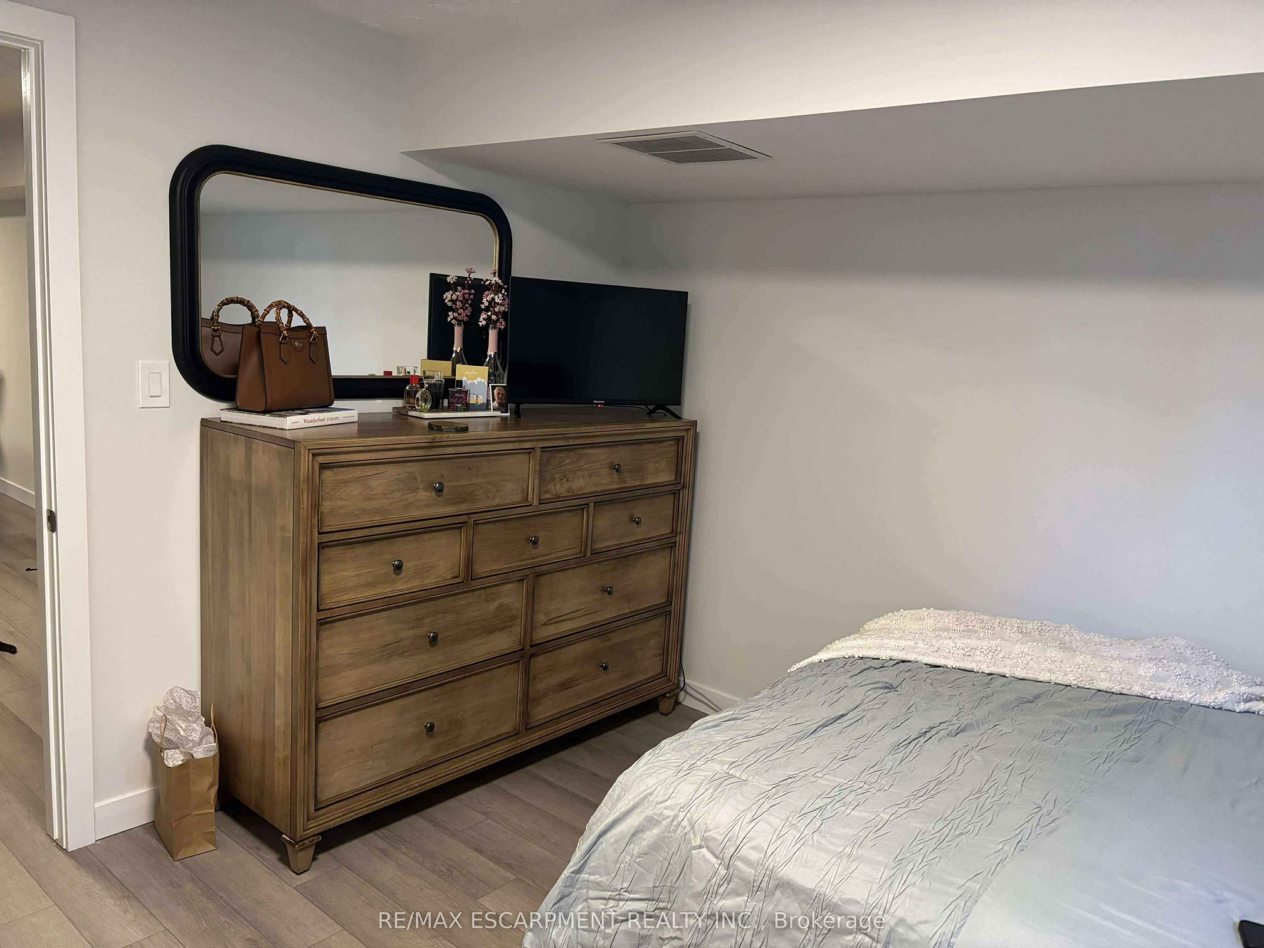 19 Pavarotti Court, #Lower