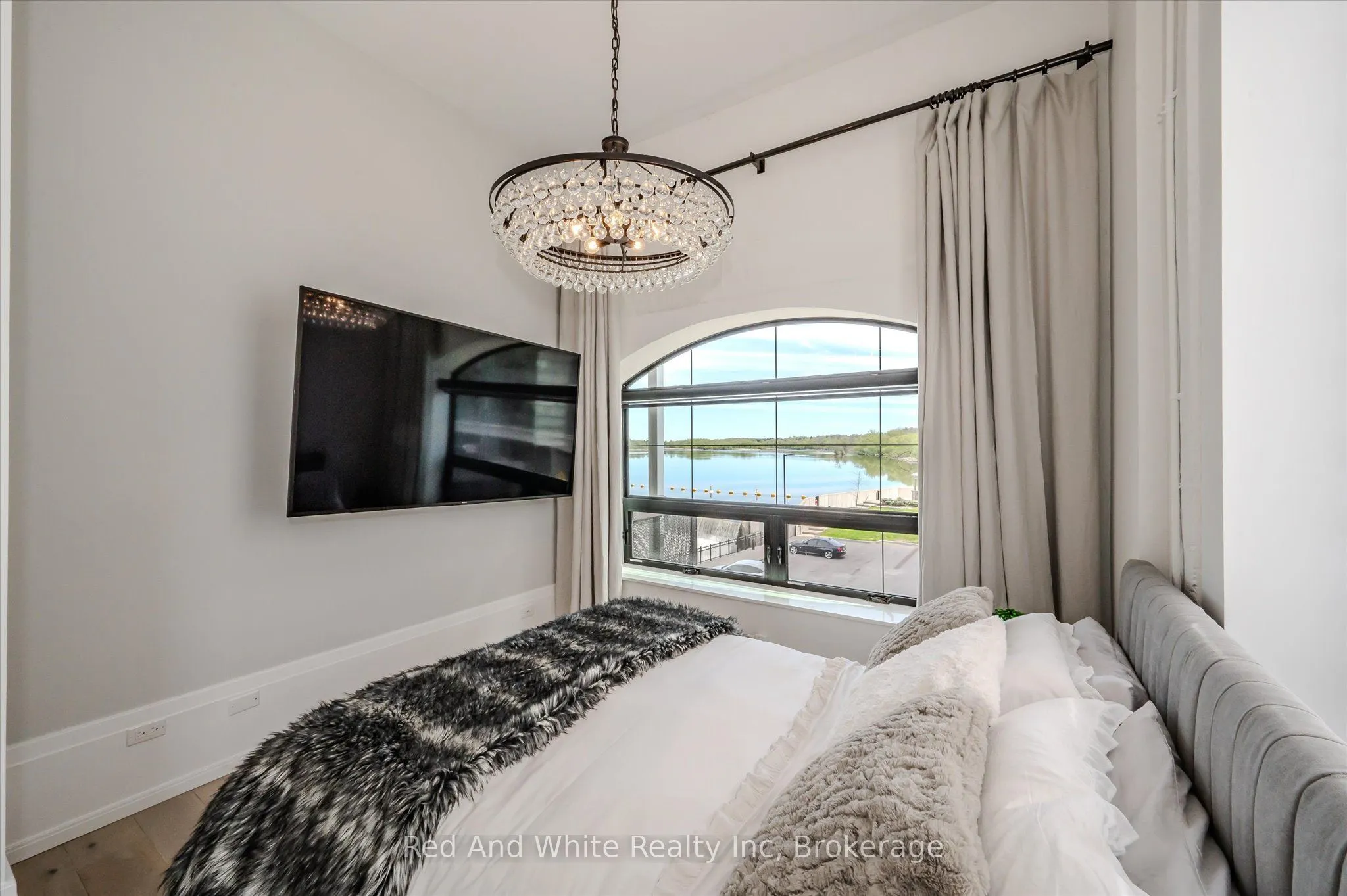 19 GUELPH Avenue, #308