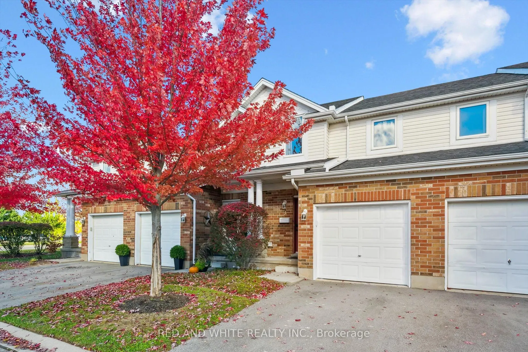 151 Clairfields Drive E, #3
