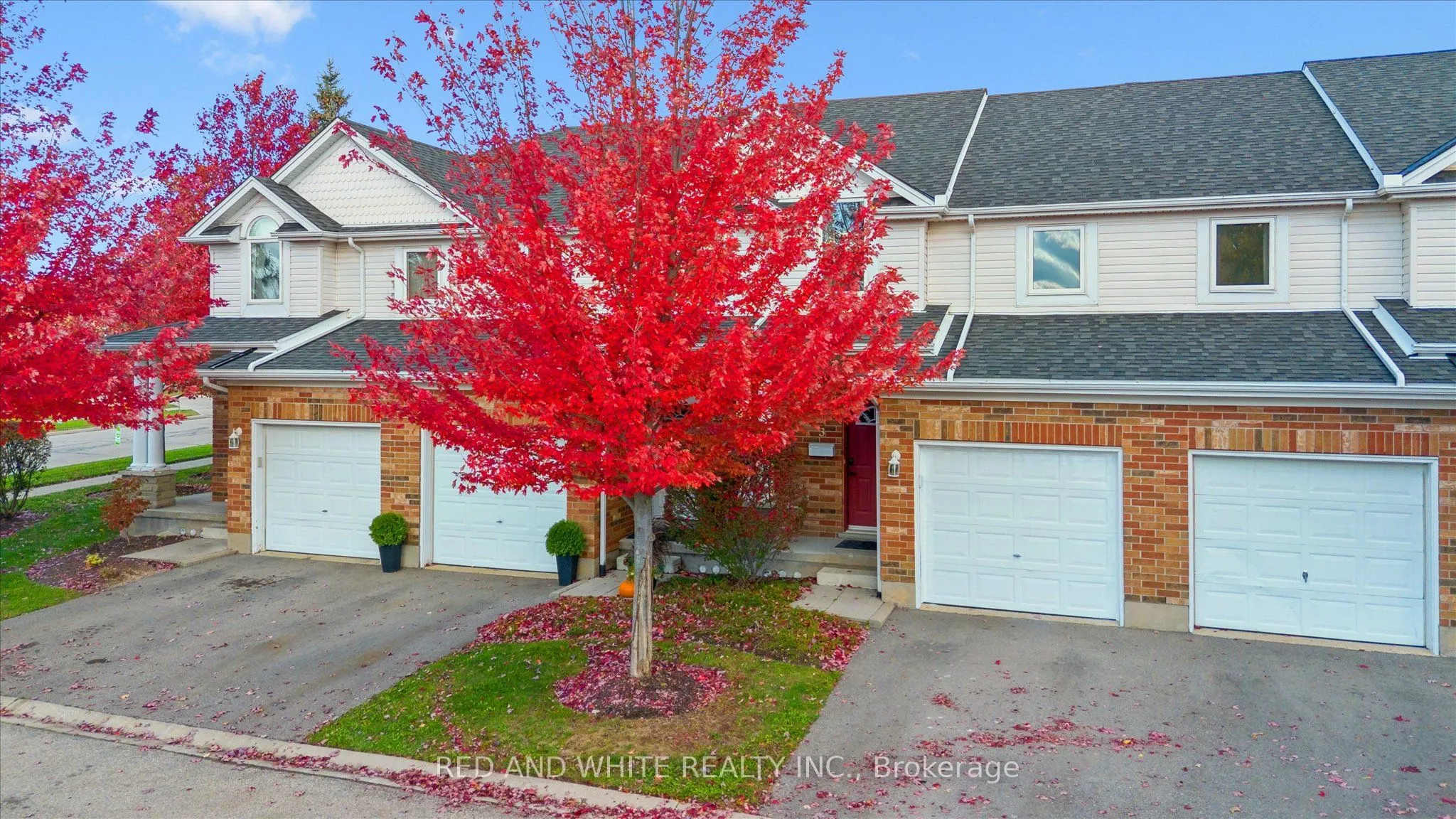 151 Clairfields Drive E, #3