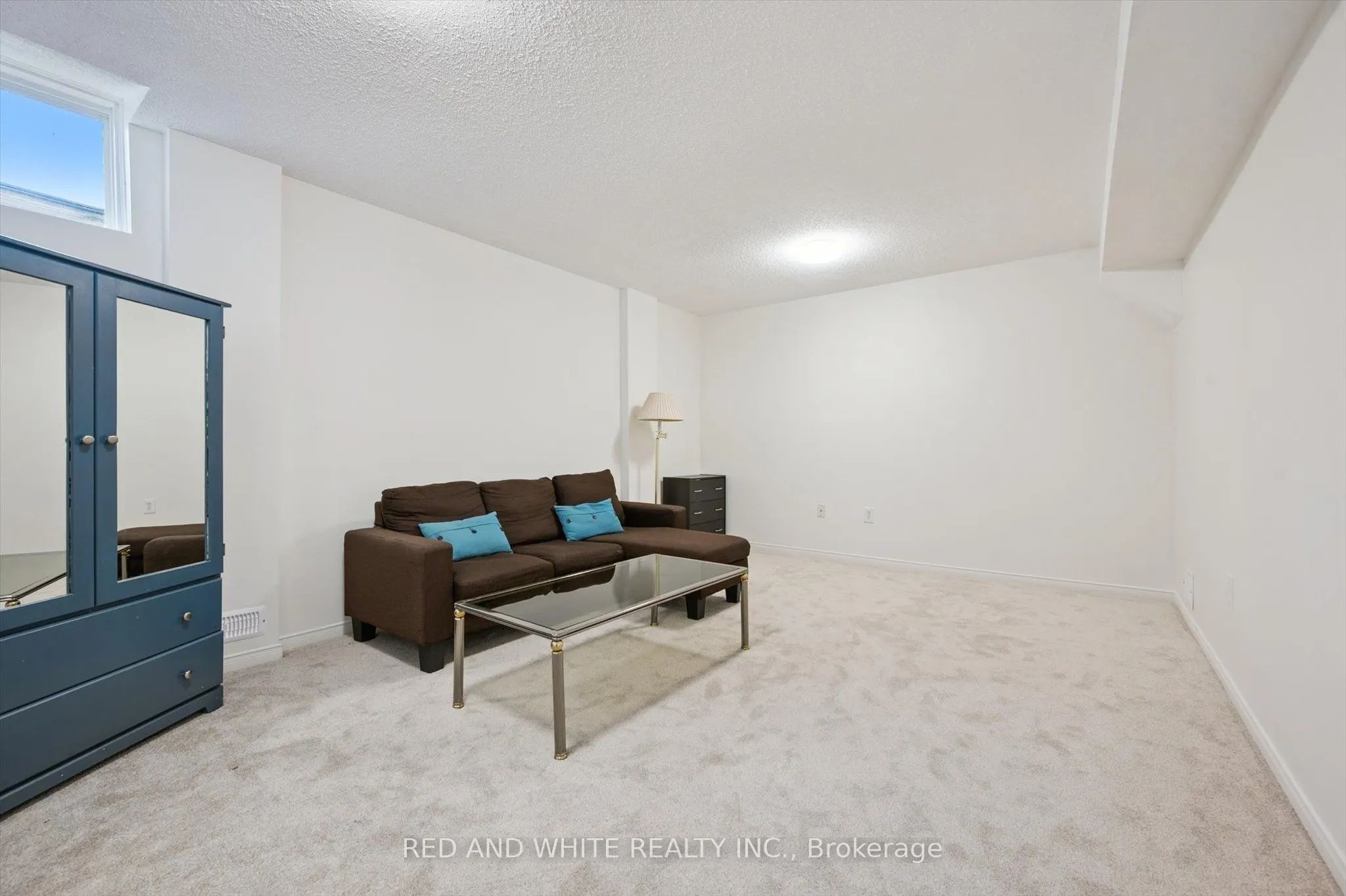 151 Clairfields Drive E, #3