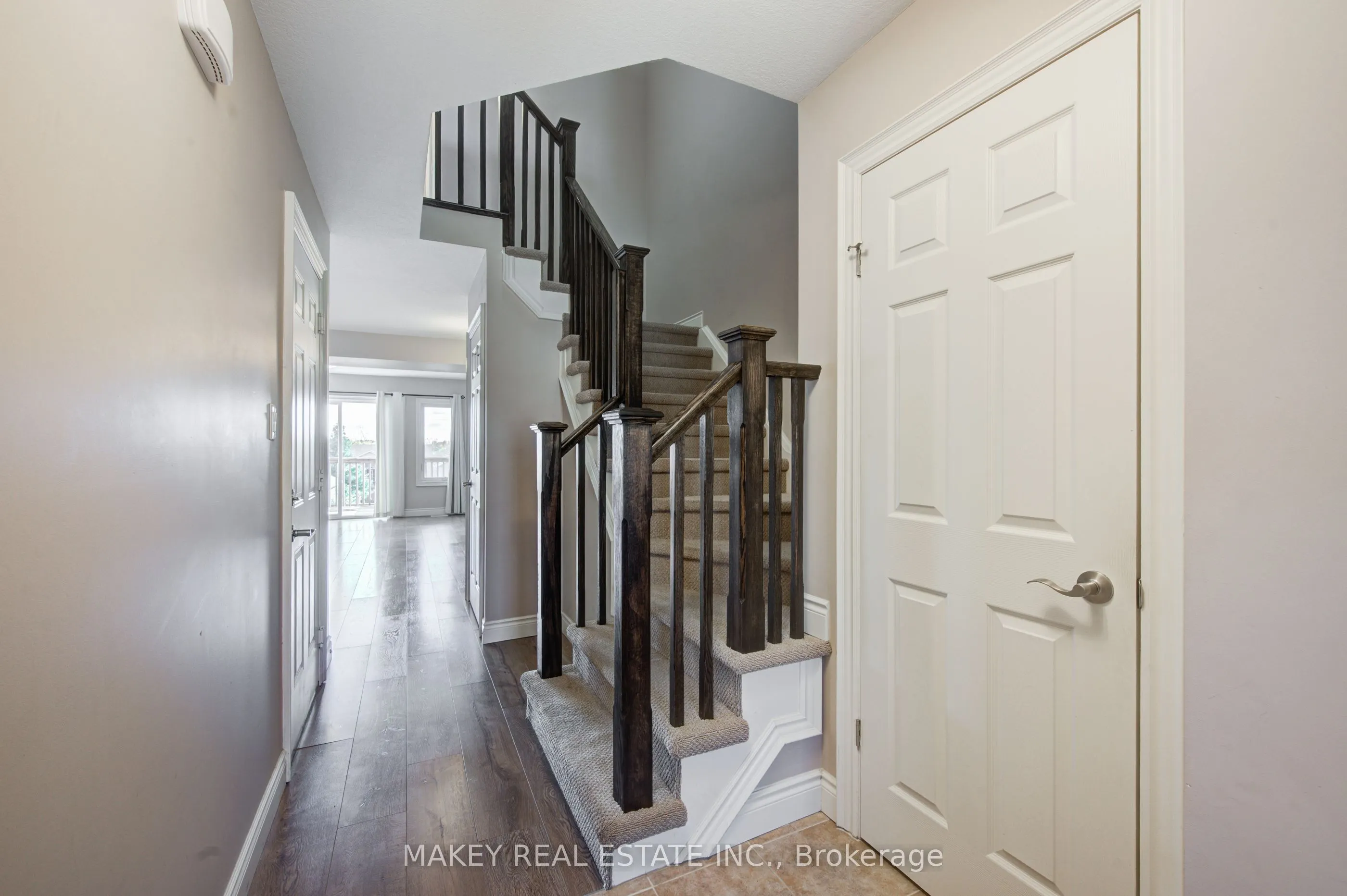 175 Ingersoll Street N, #22