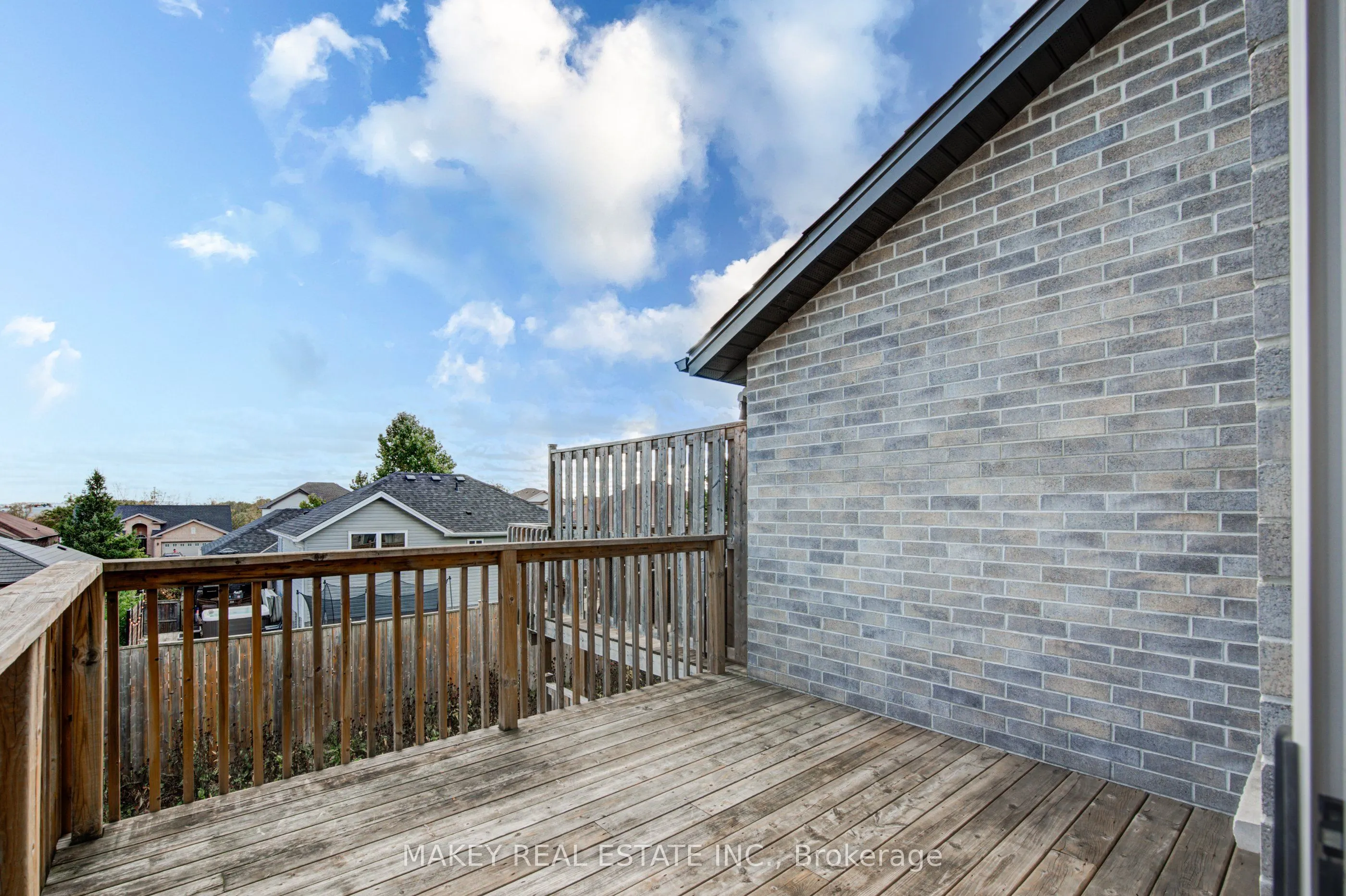 175 Ingersoll Street N, #22