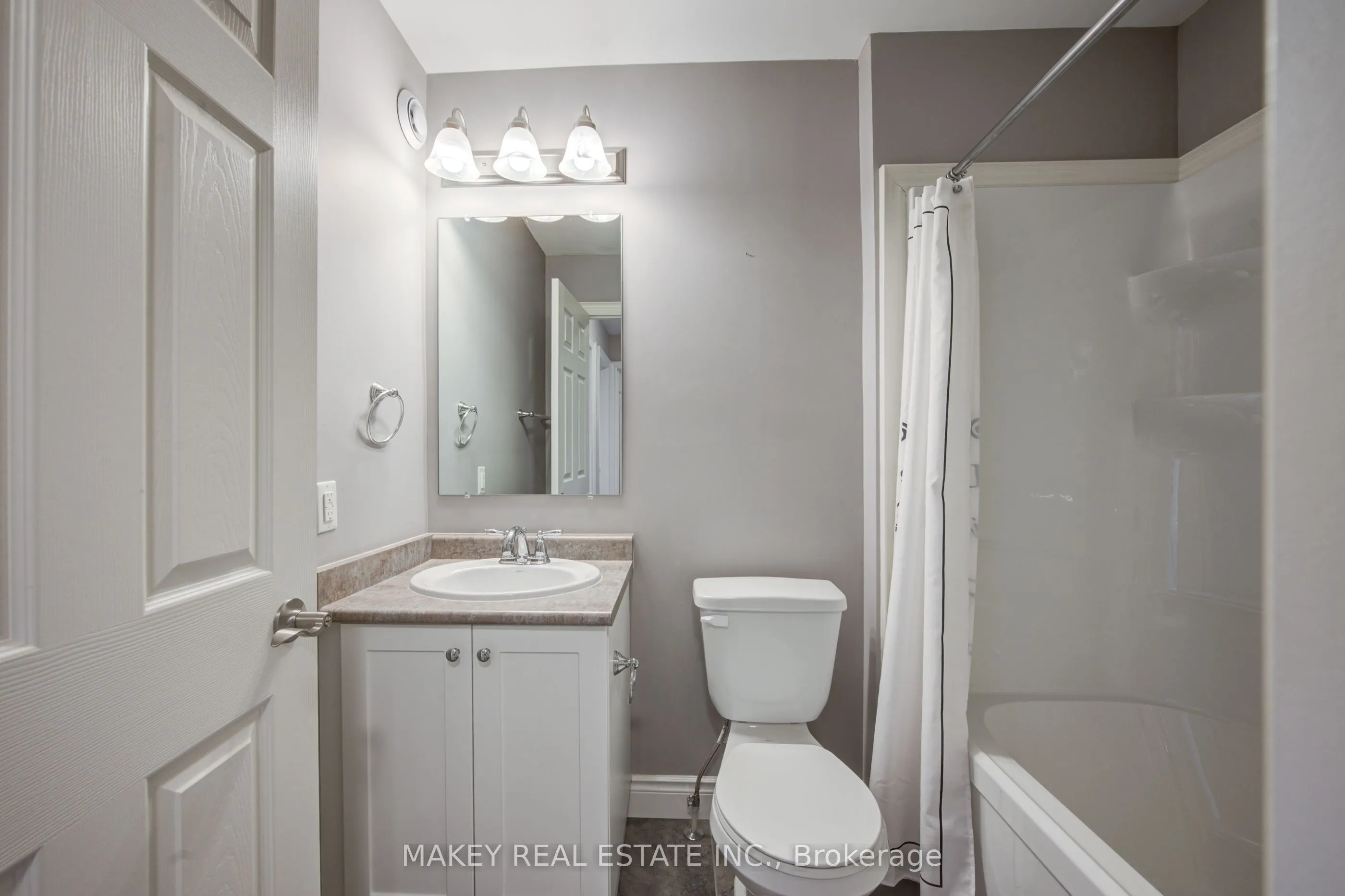 175 Ingersoll Street N, #22