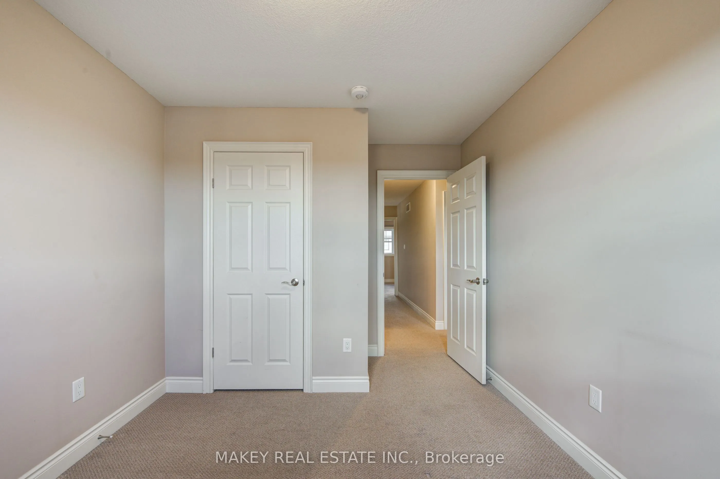 175 Ingersoll Street N, #22