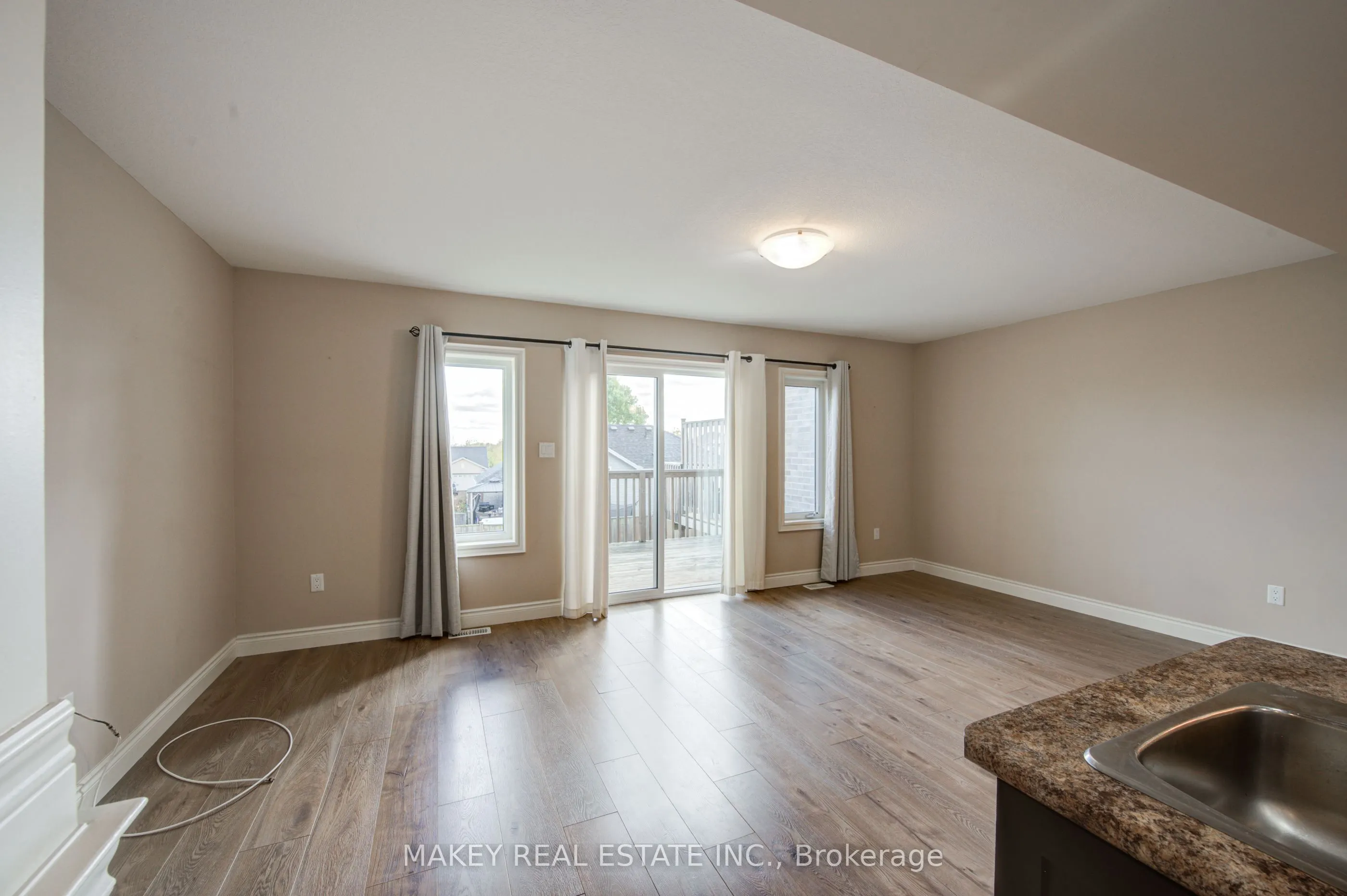175 Ingersoll Street N, #22