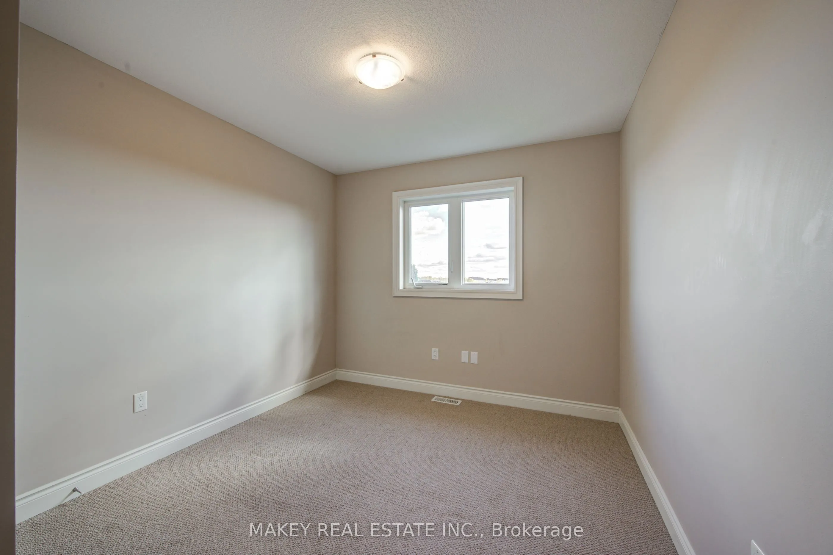 175 Ingersoll Street N, #22