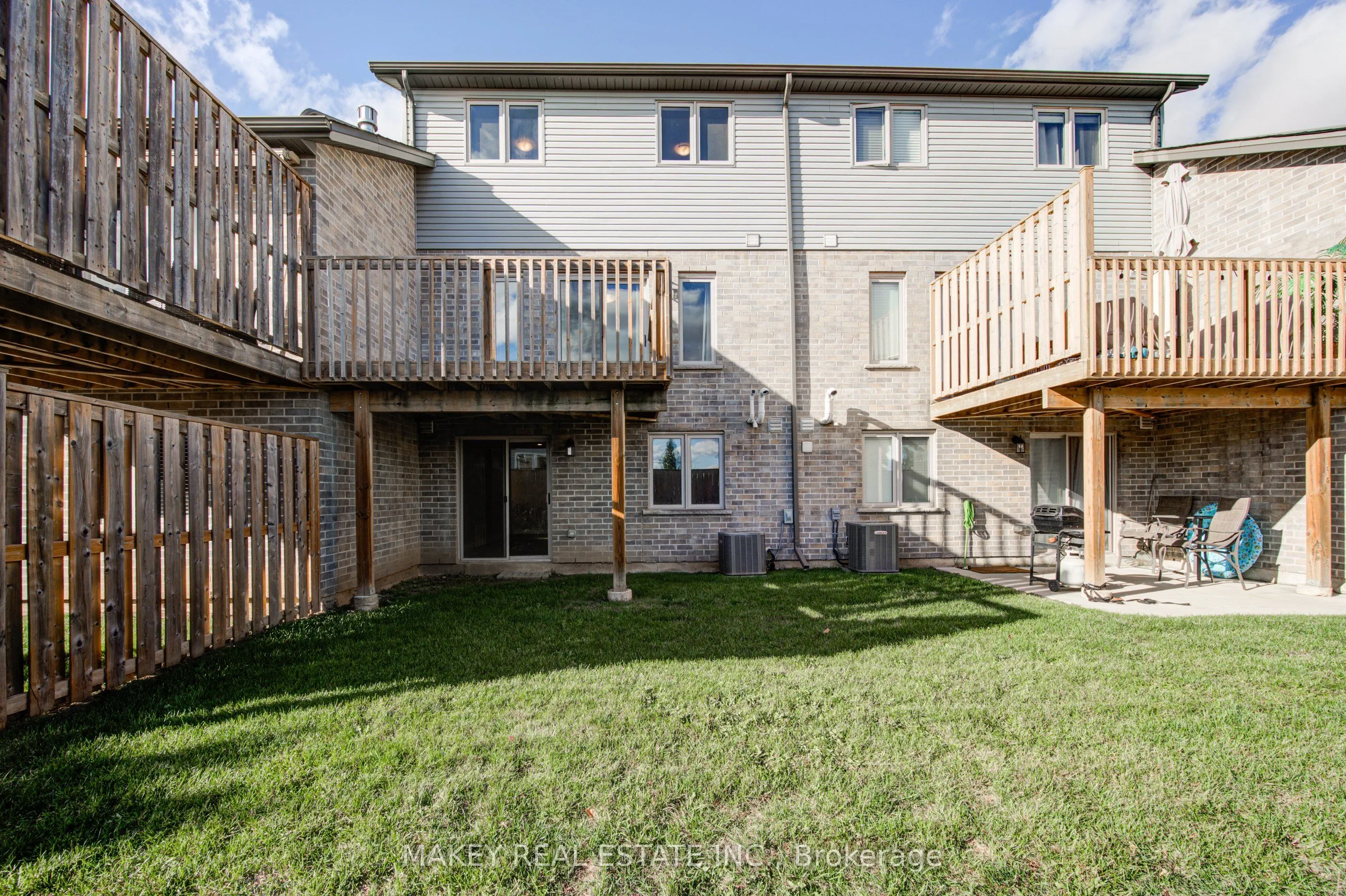 175 Ingersoll Street N, #22