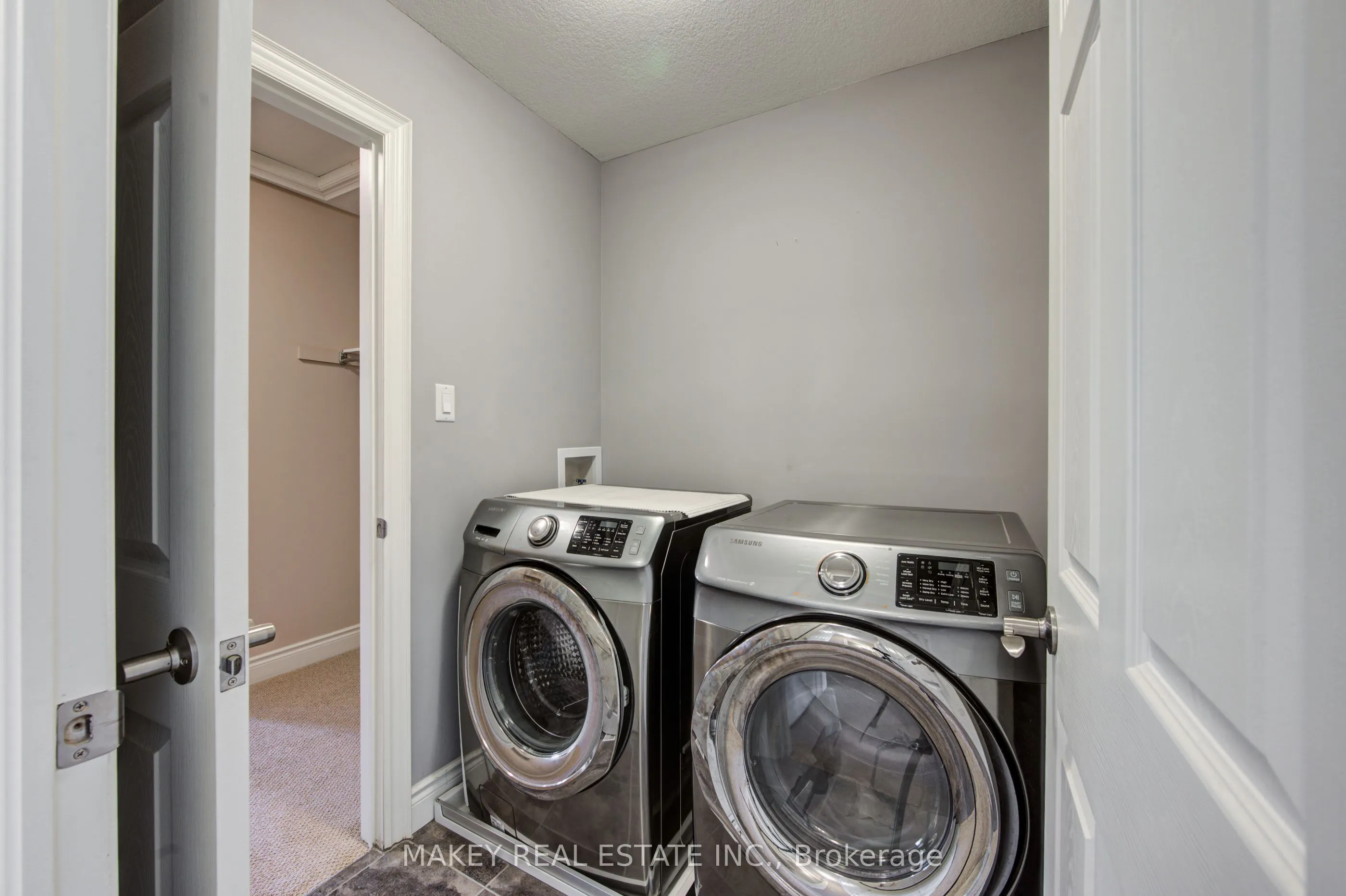175 Ingersoll Street N, #22