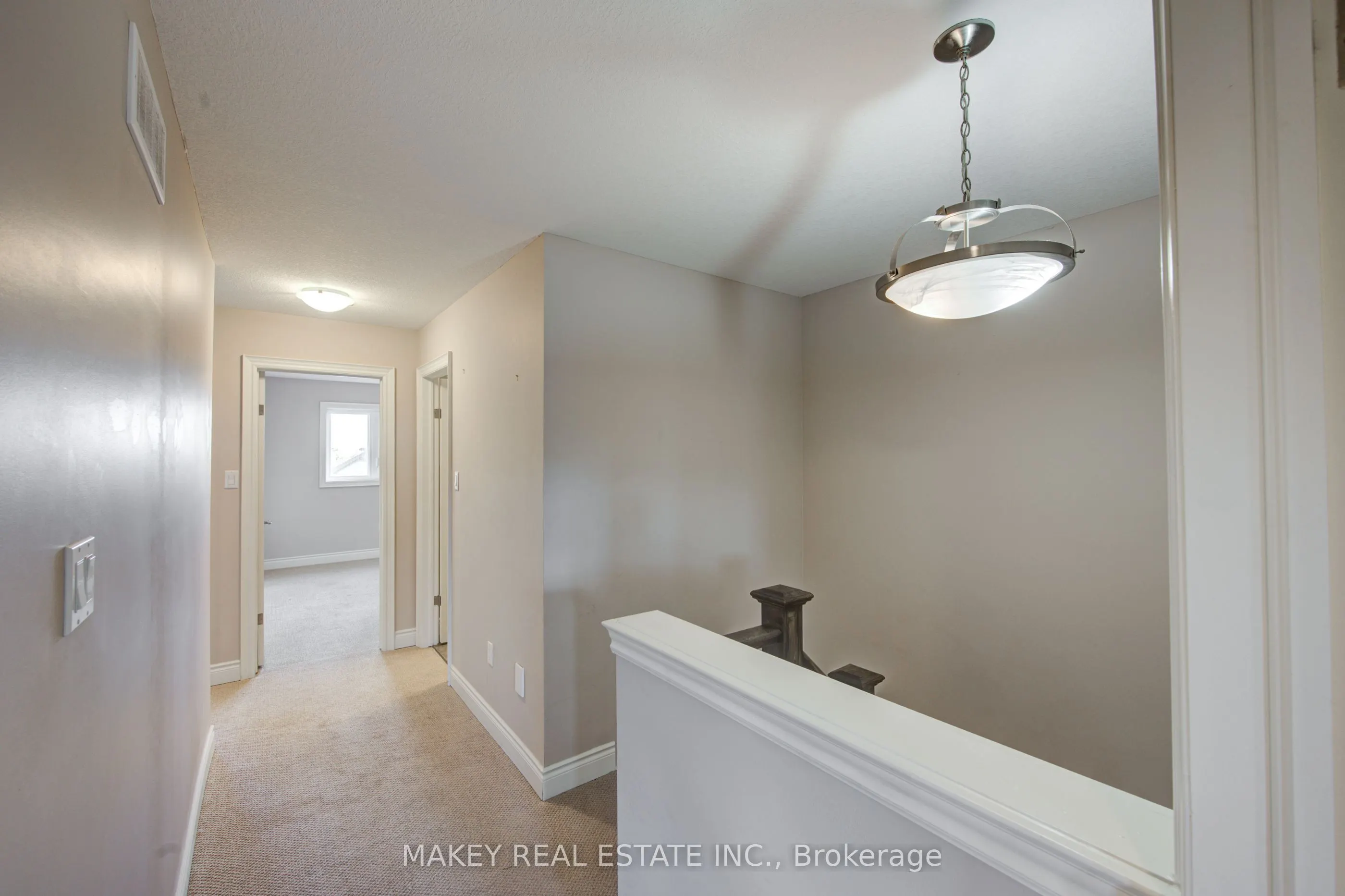 175 Ingersoll Street N, #22