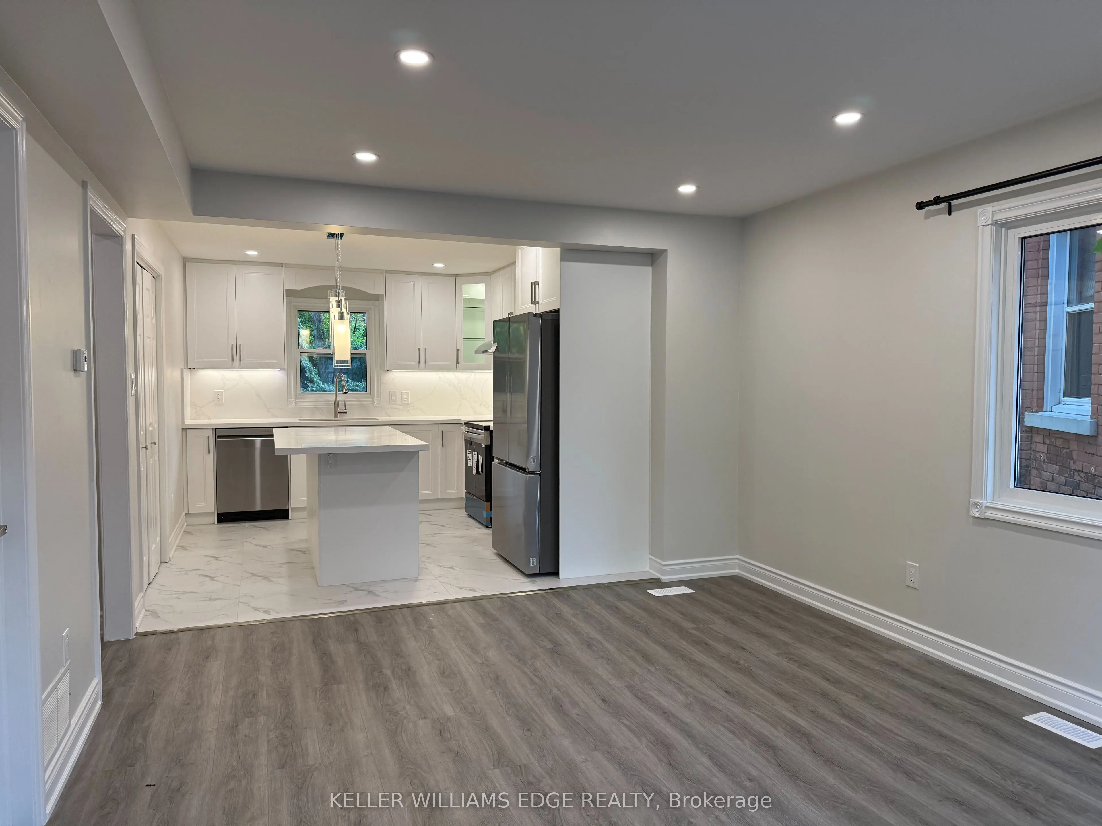 UPPER LEVEL: 87 Peter Street