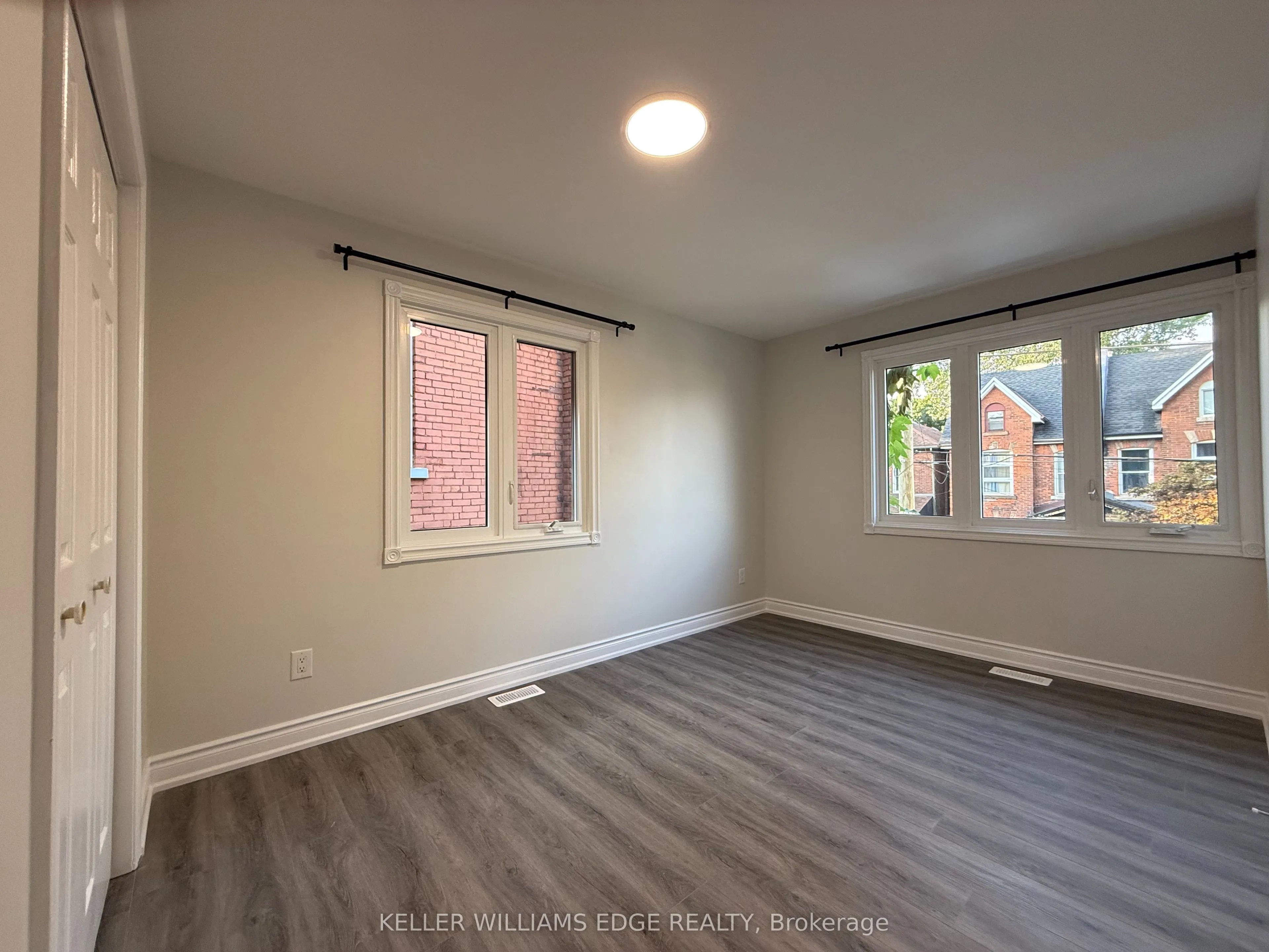 UPPER LEVEL: 87 Peter Street