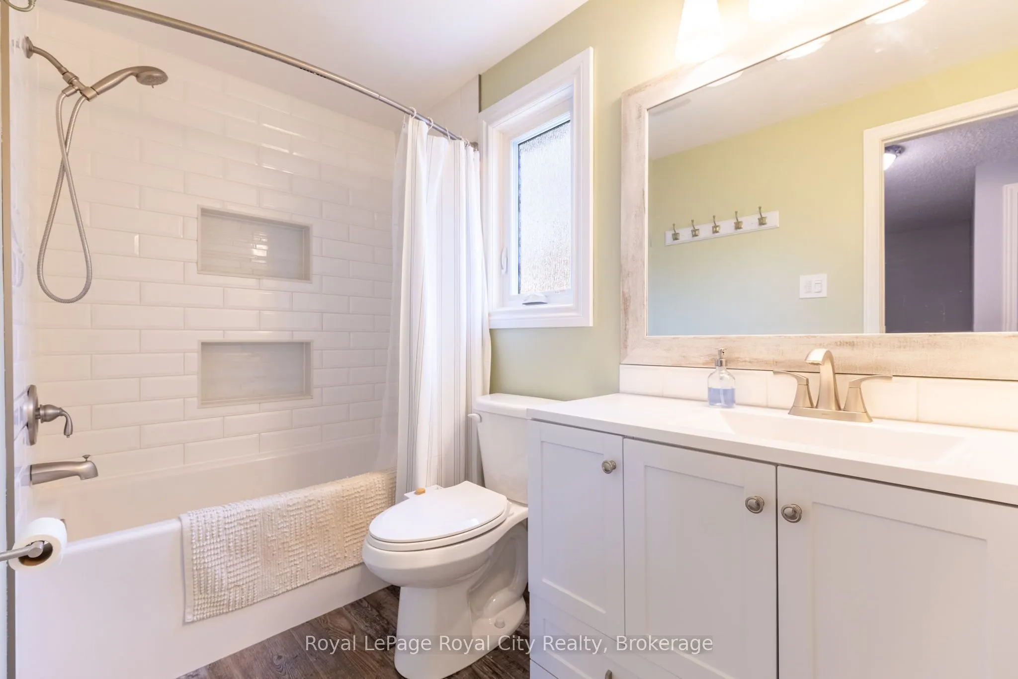 118 Stirling Macgregor Drive