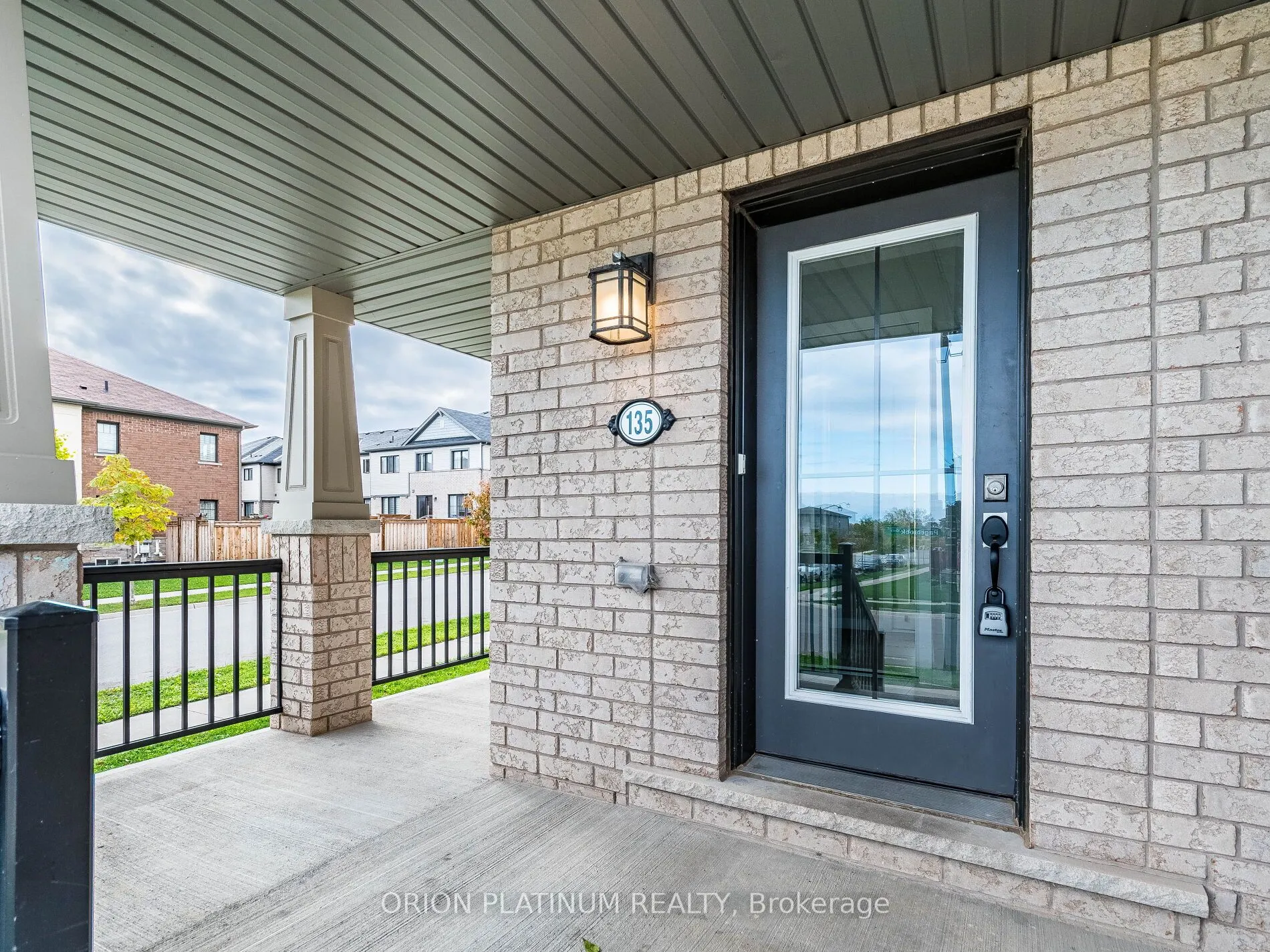 135 Pagebrook Crescent