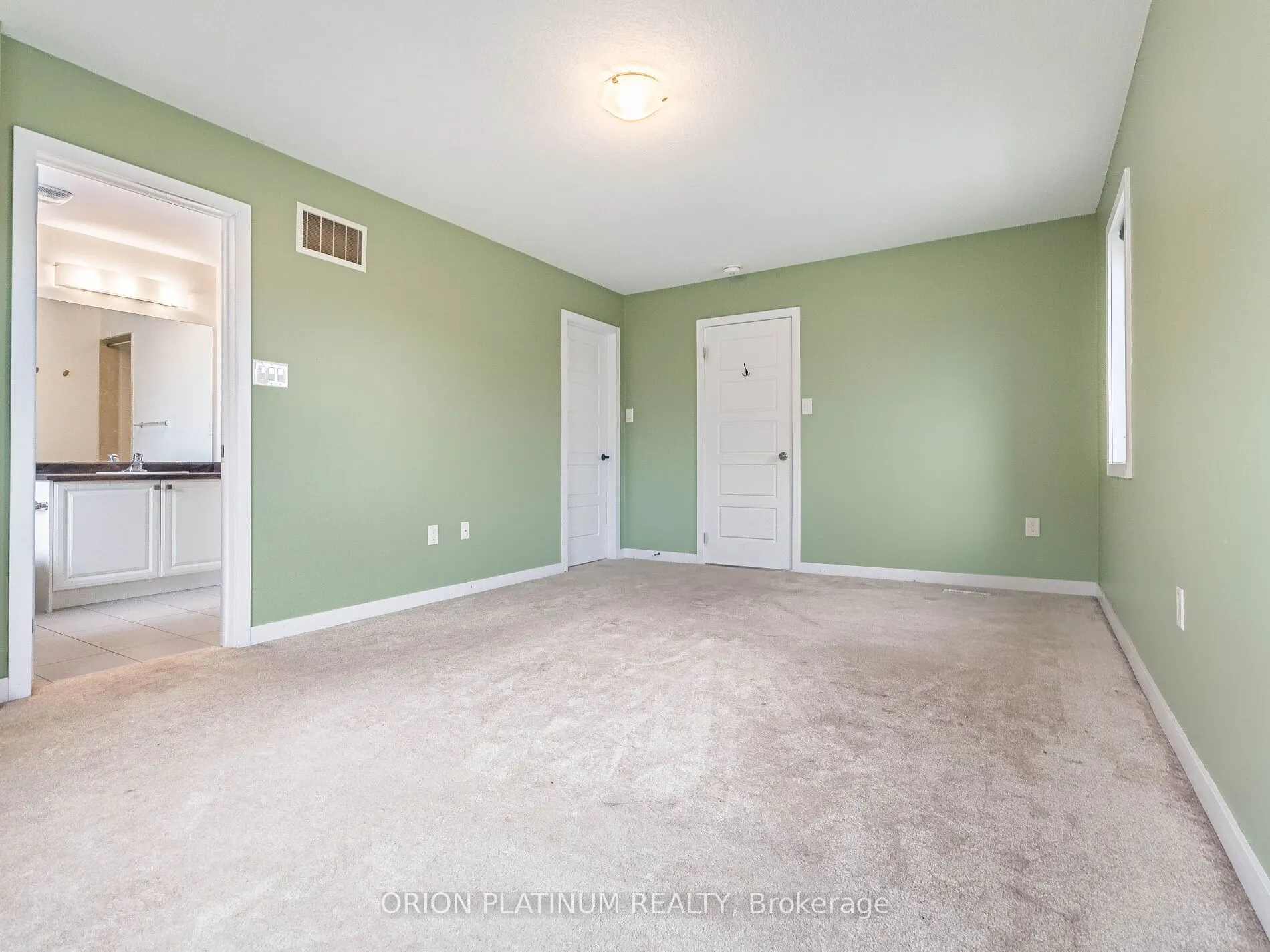 135 Pagebrook Crescent