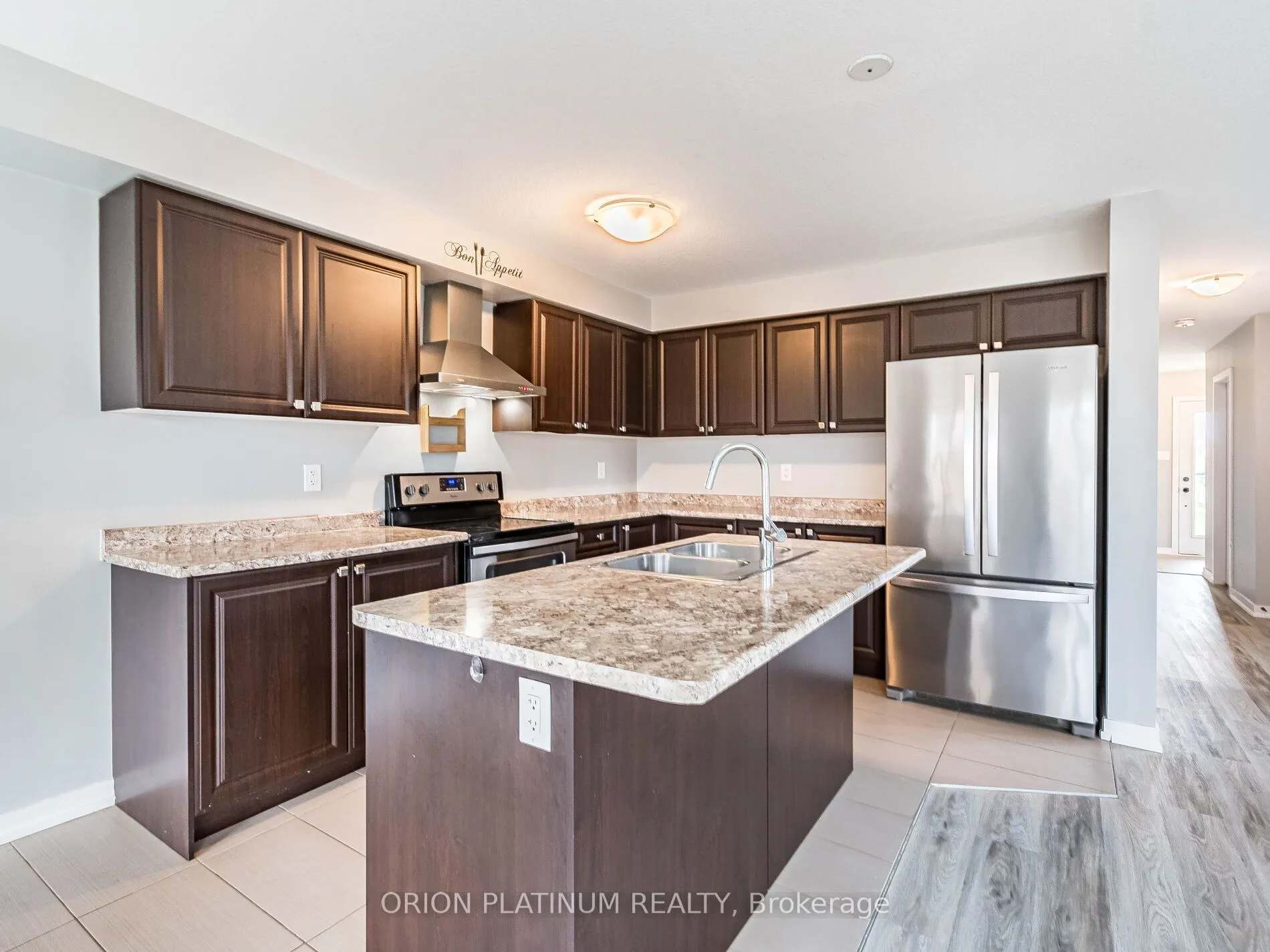 135 Pagebrook Crescent