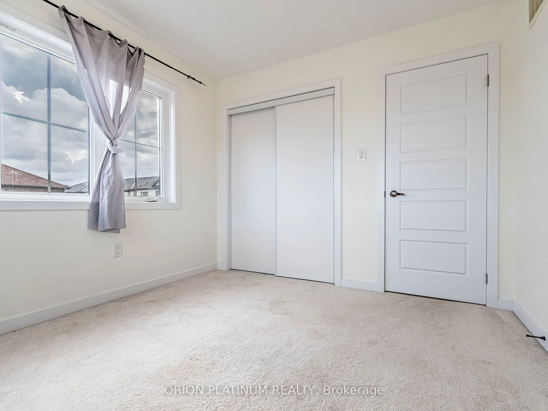 135 Pagebrook Crescent