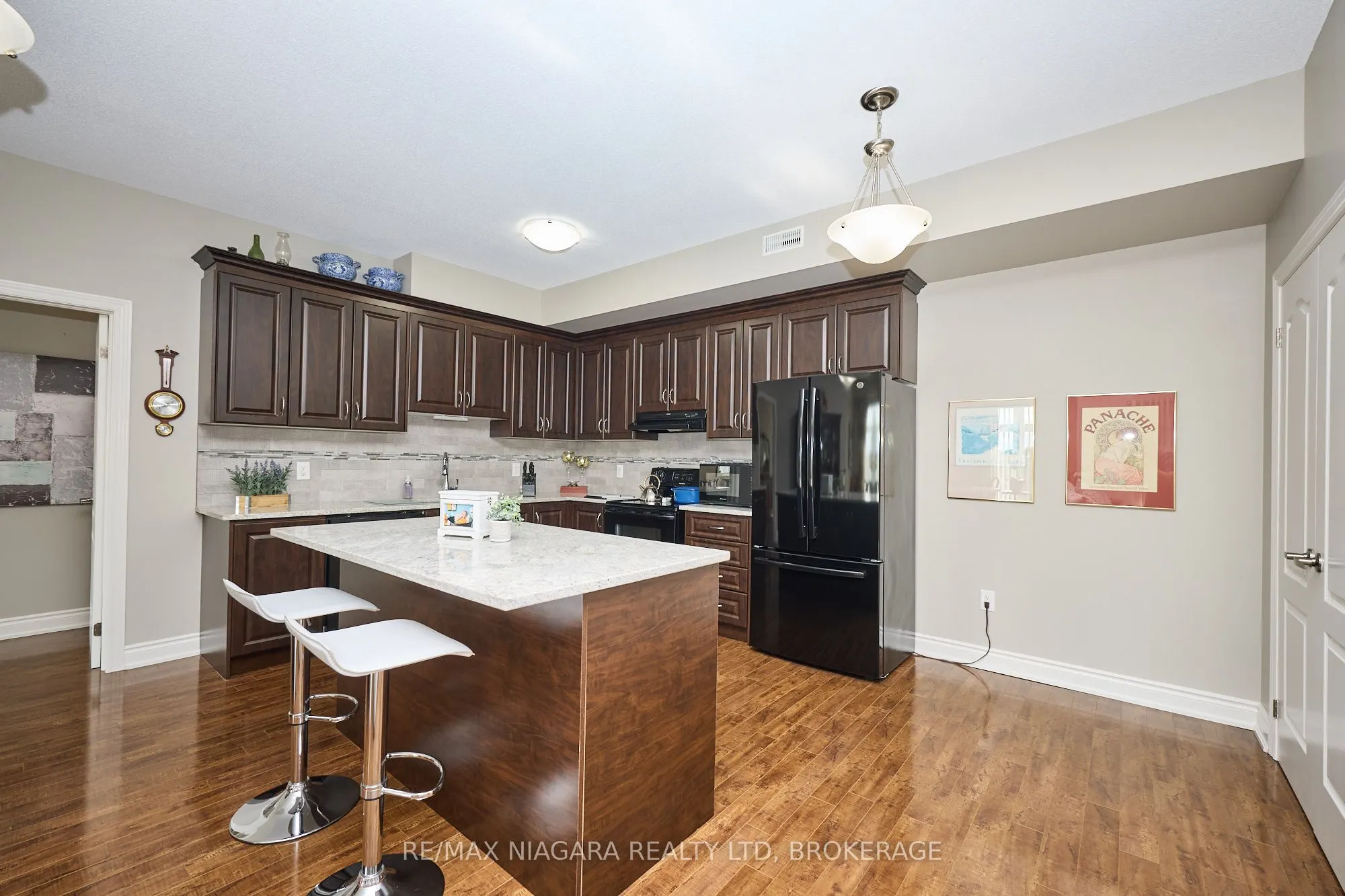 8111 Forest Glen Drive, #427