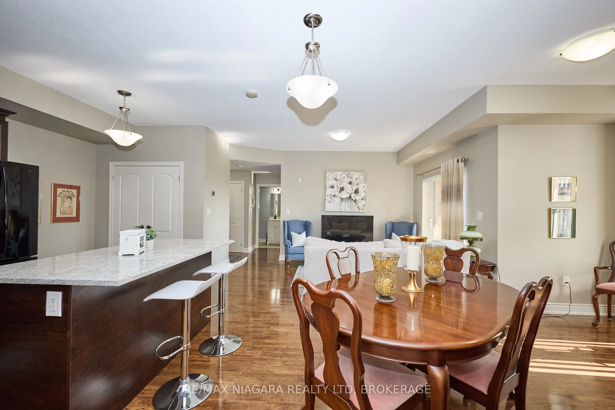 8111 Forest Glen Drive, #427