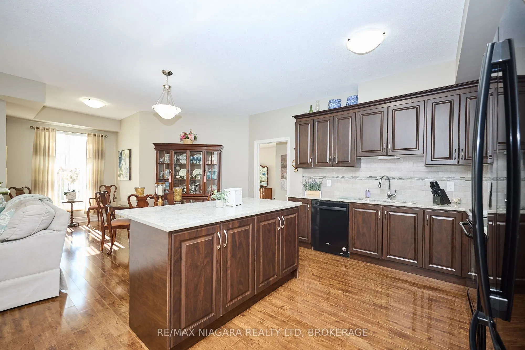 8111 Forest Glen Drive, #427
