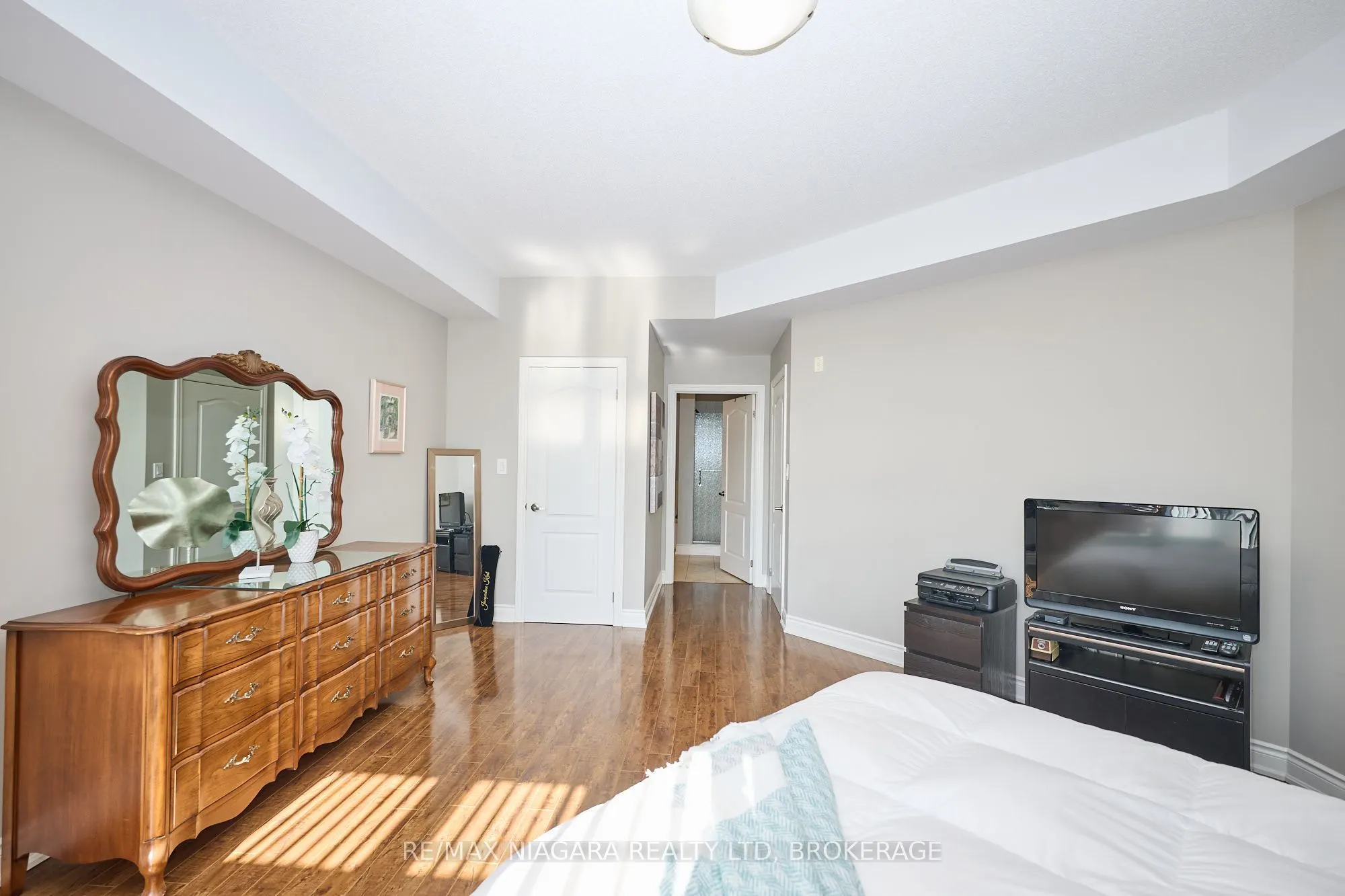 8111 Forest Glen Drive, #427