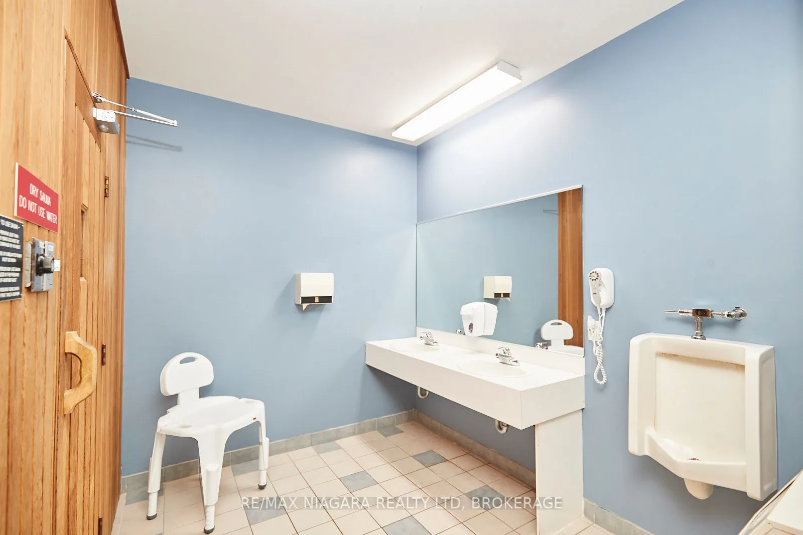 8111 Forest Glen Drive, #427