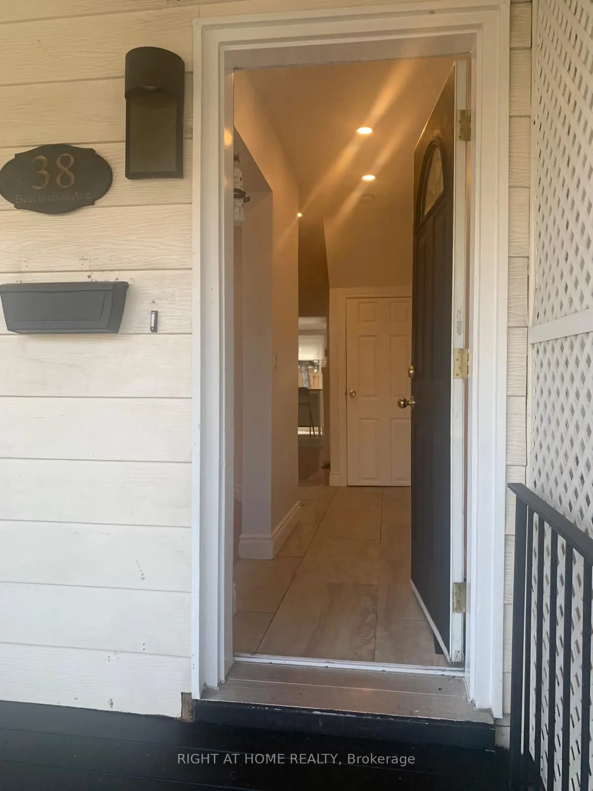 38 Beechwood Avenue