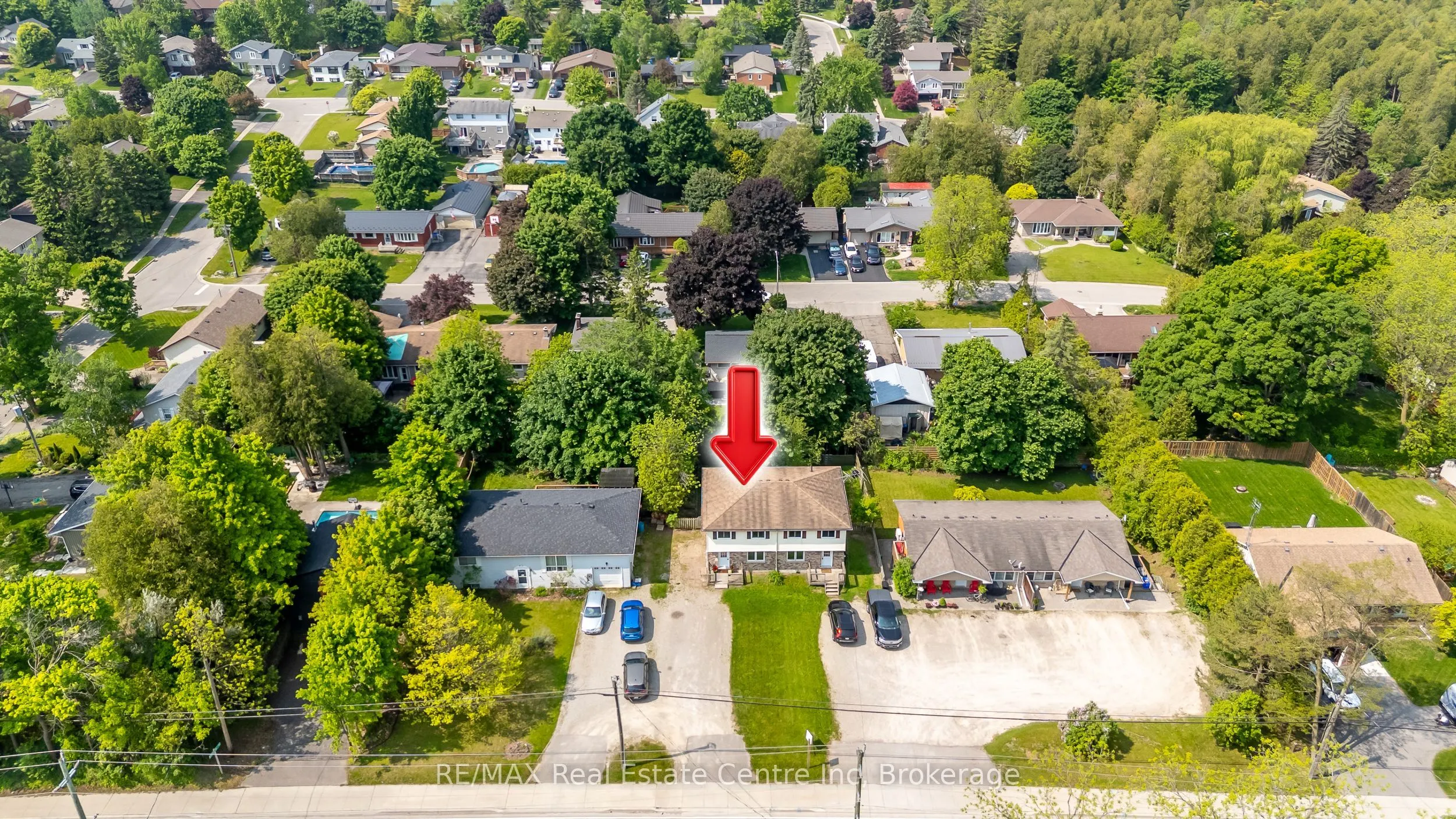 407 Main Street S