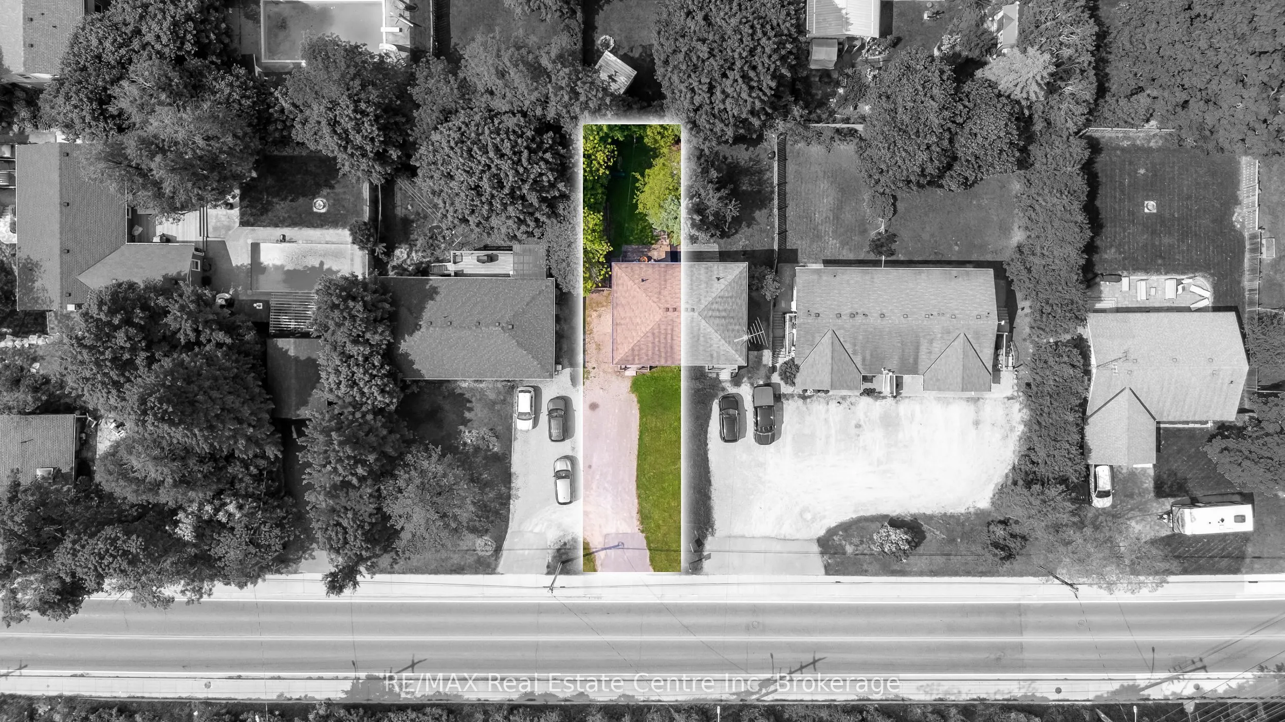407 Main Street S