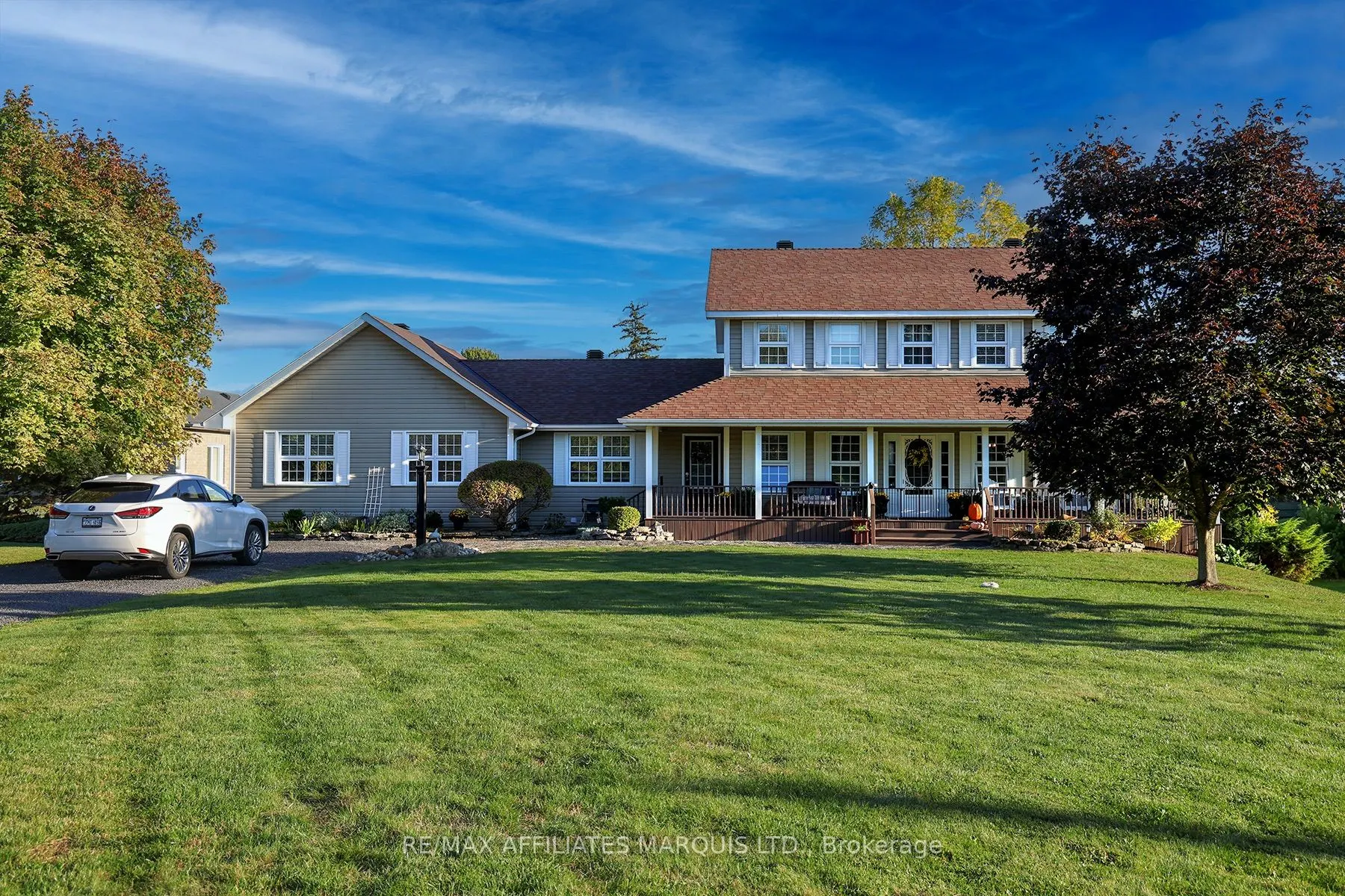 12118 Lakeshore Drive