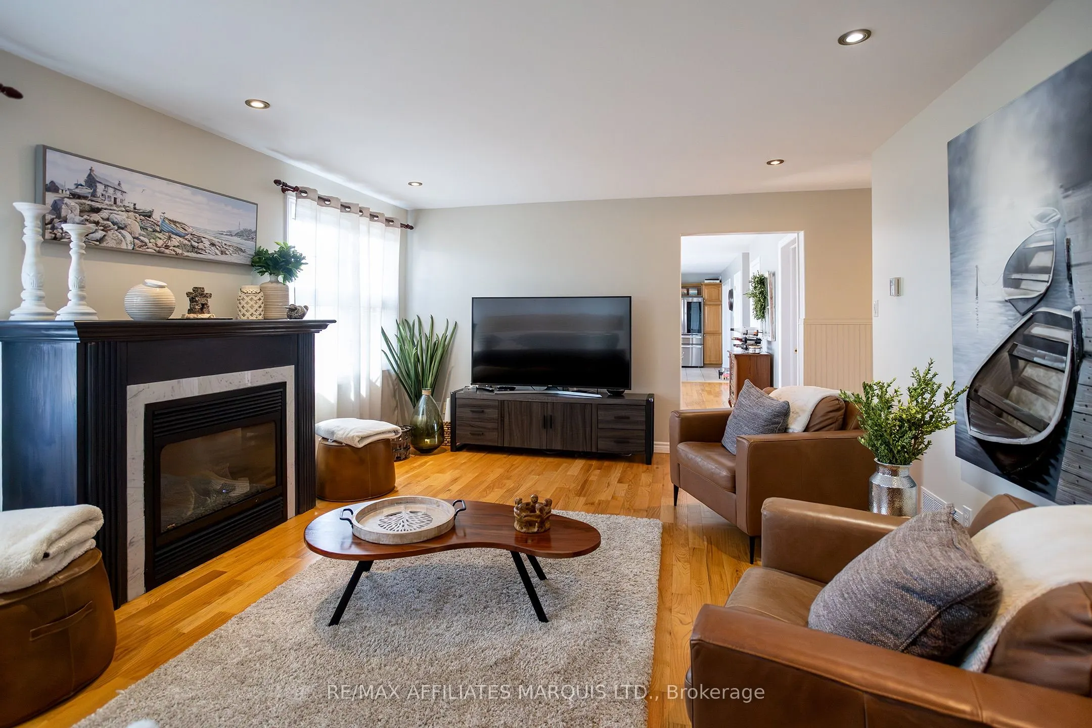12118 Lakeshore Drive