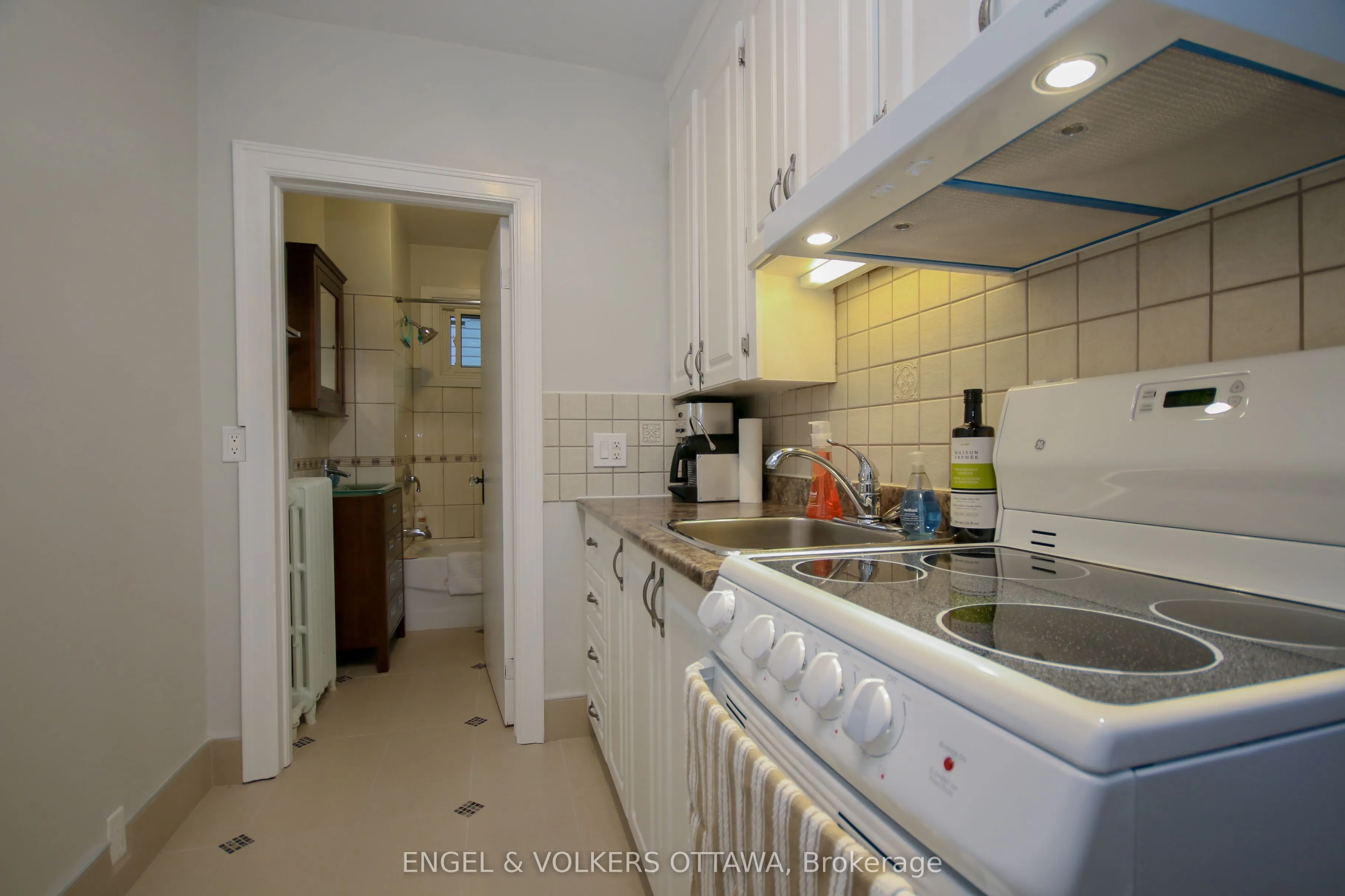 29 Argyle Avenue, #4