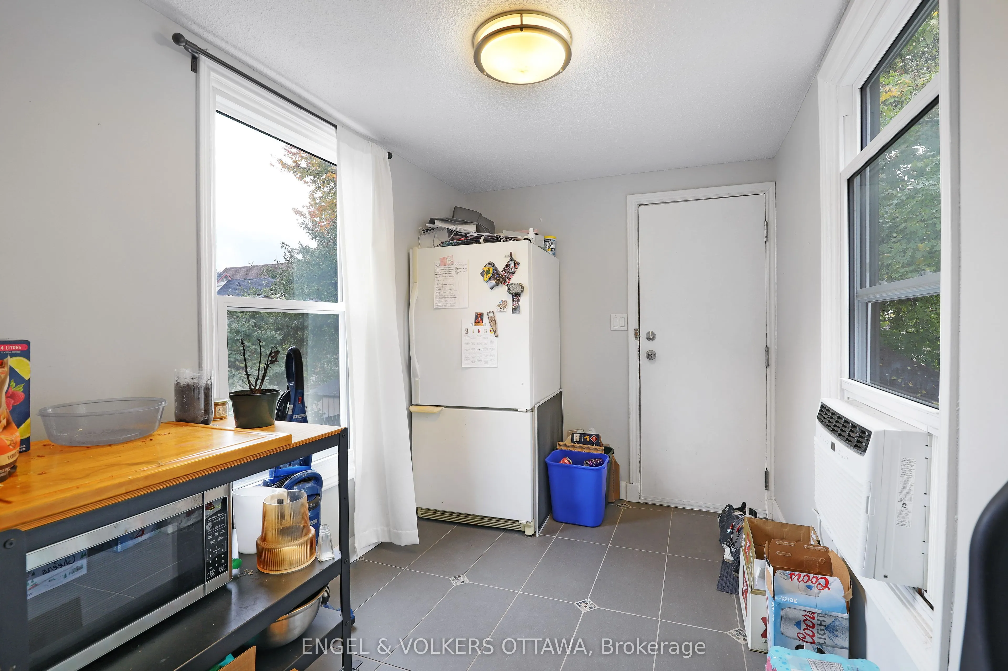 491 Mcleod Street, #2