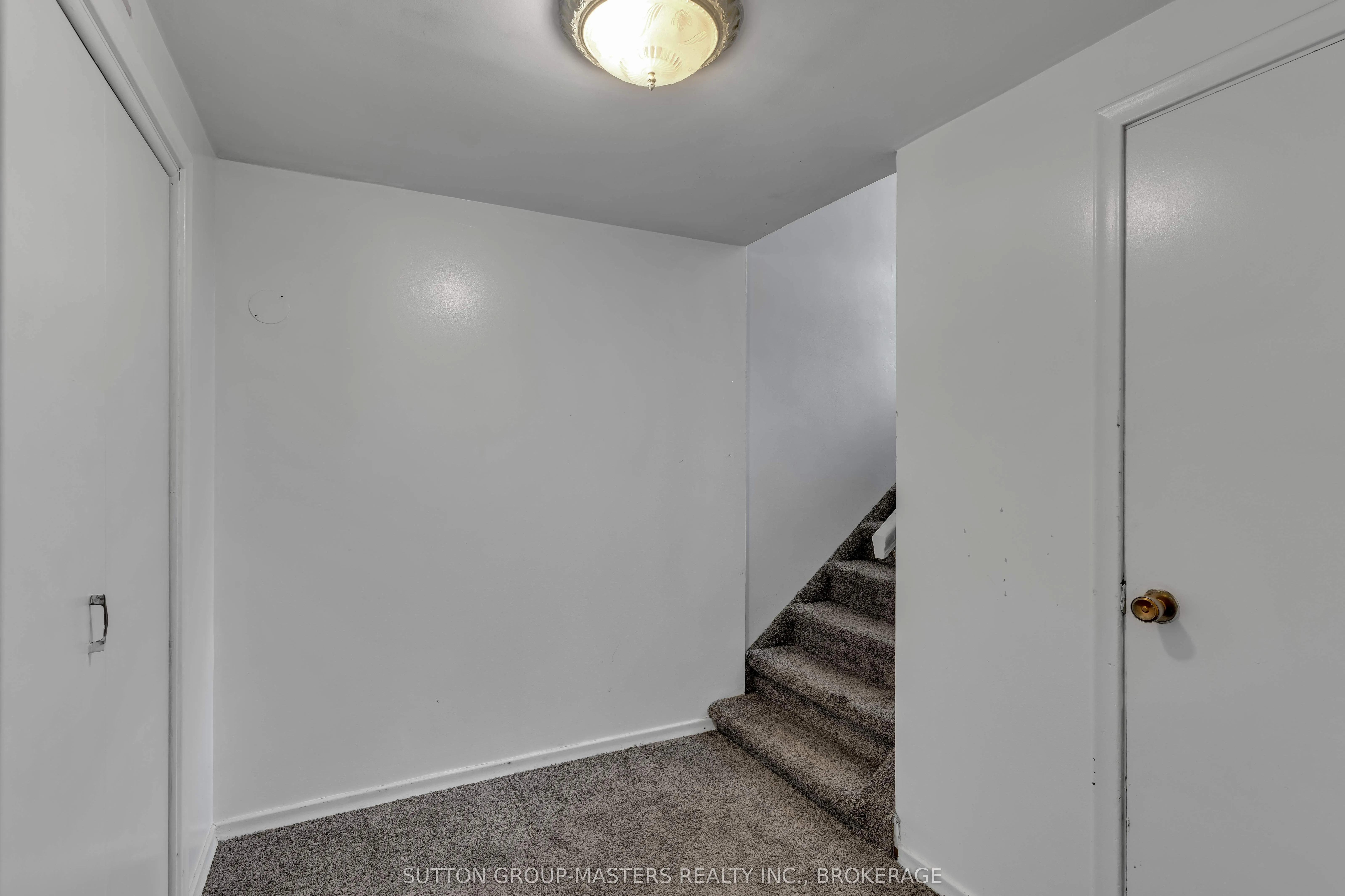 250 Yonge Street