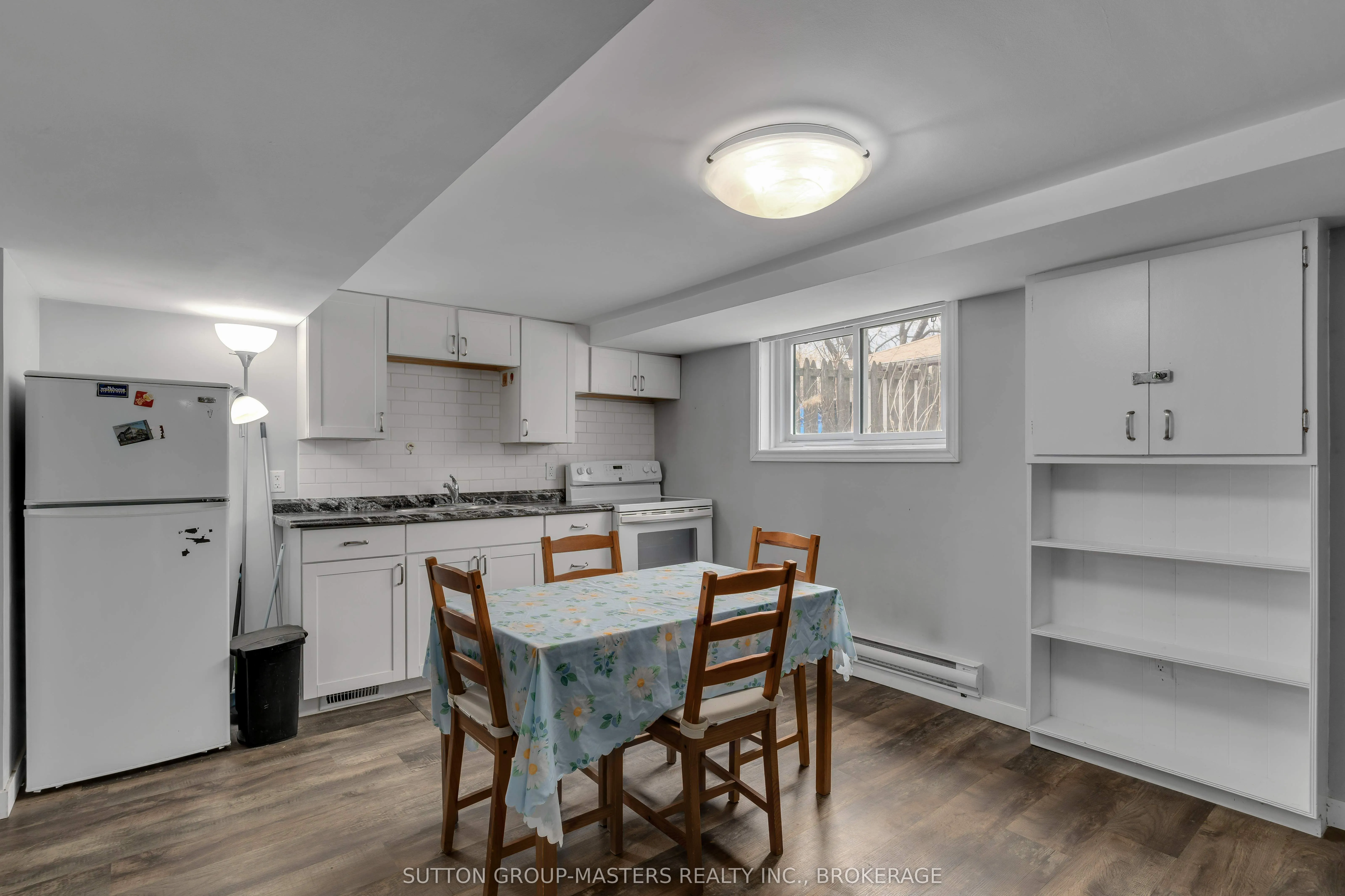 250 Yonge Street