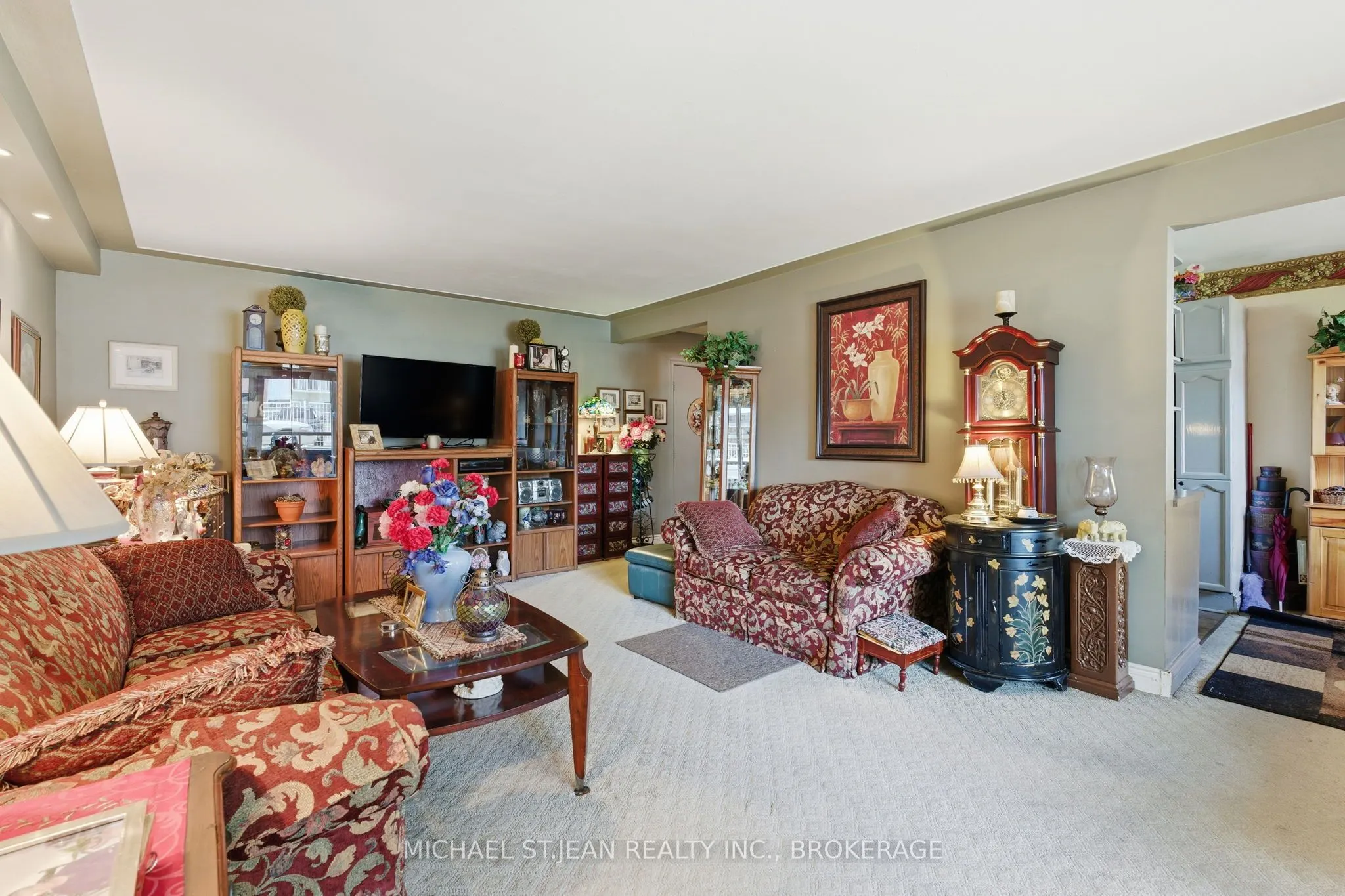 510 Queenston Road, #103