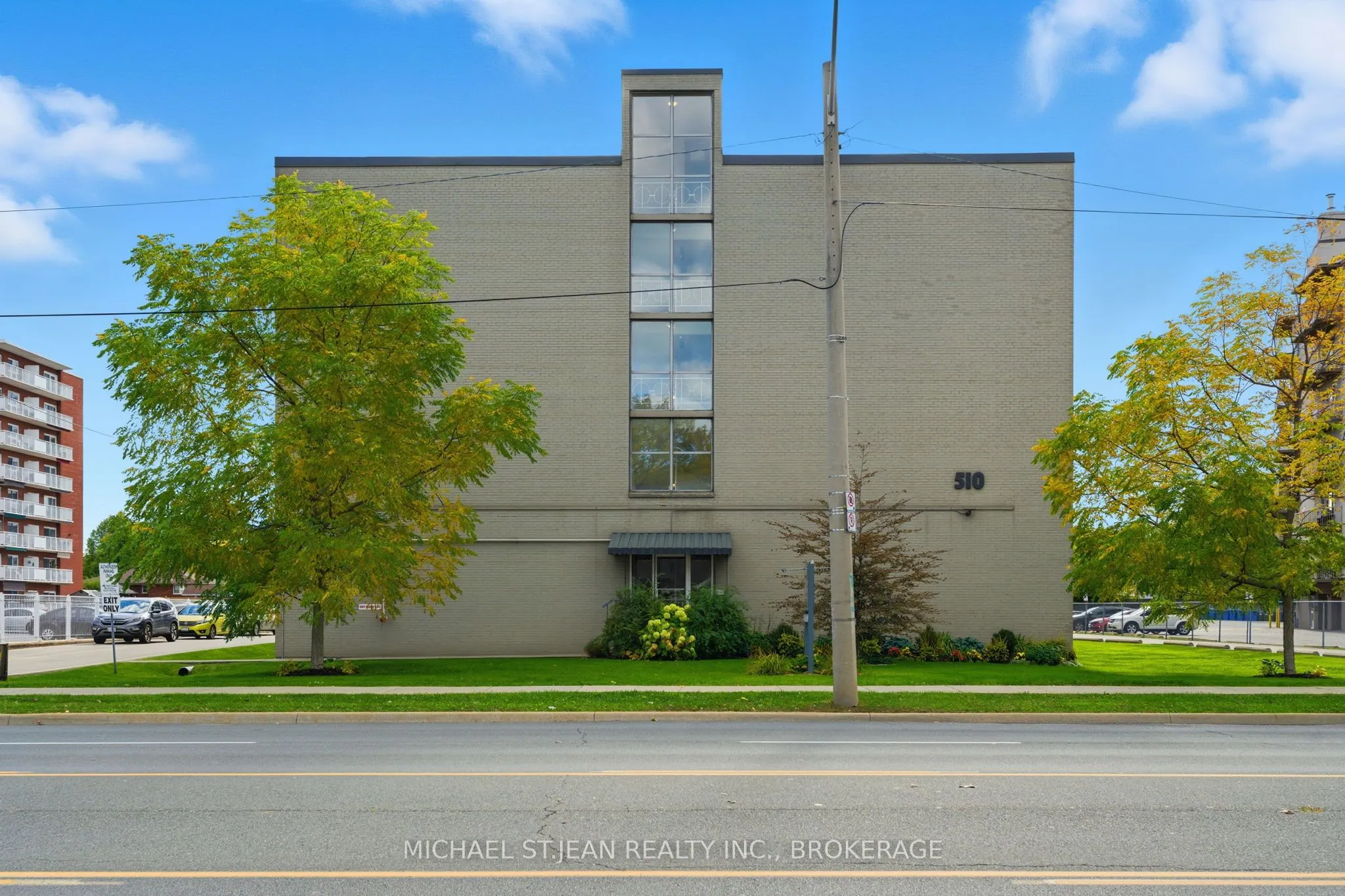 510 Queenston Road, #103