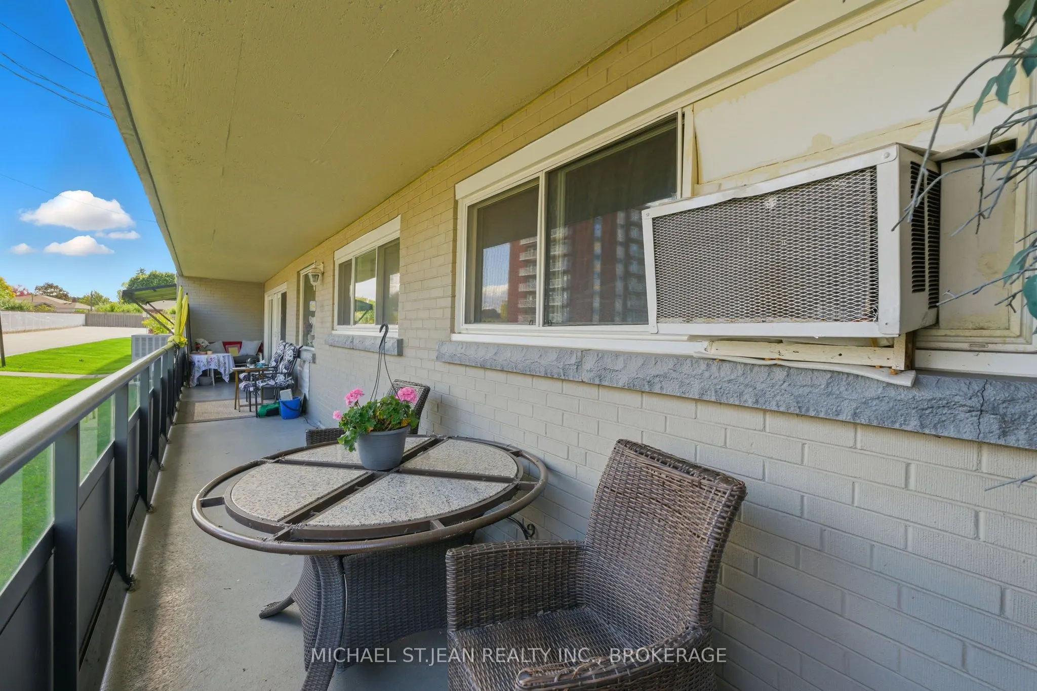 510 Queenston Road, #103