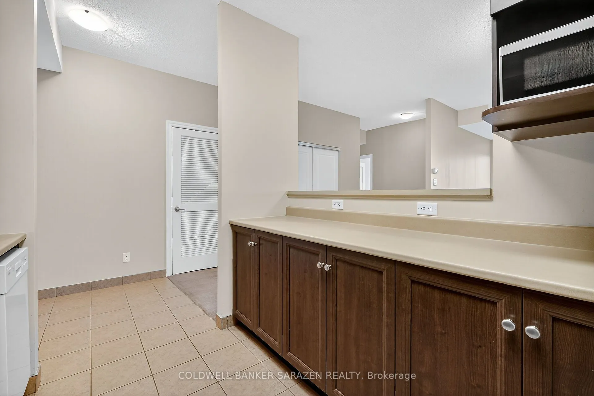 100 Roger Guindon Avenue, #1105