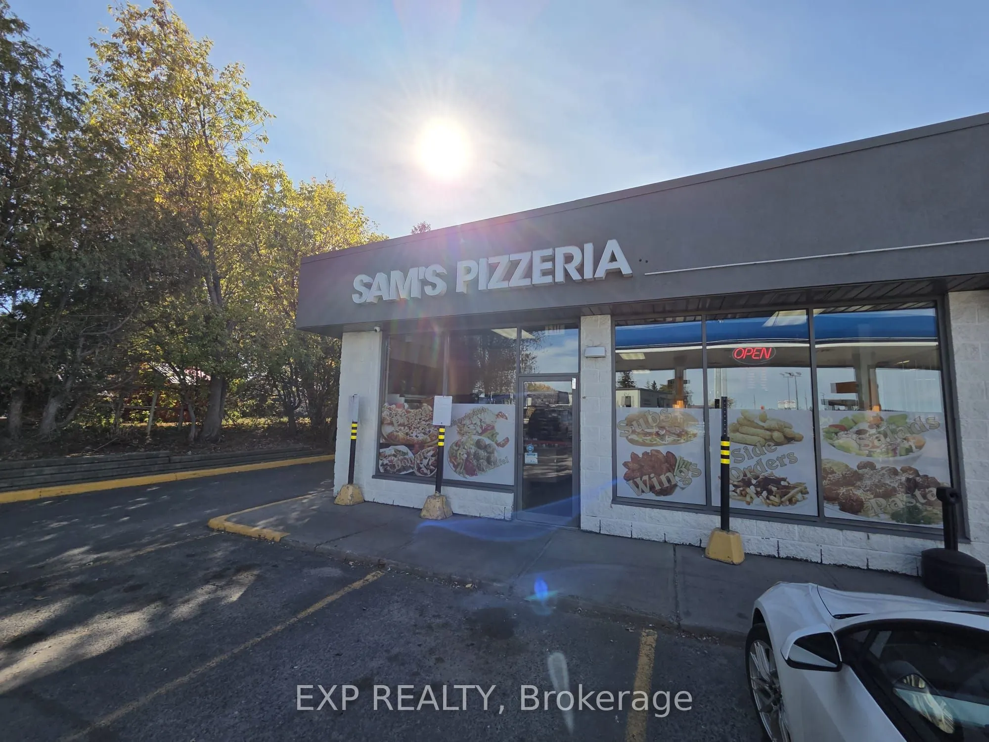 712 Rideau Street W