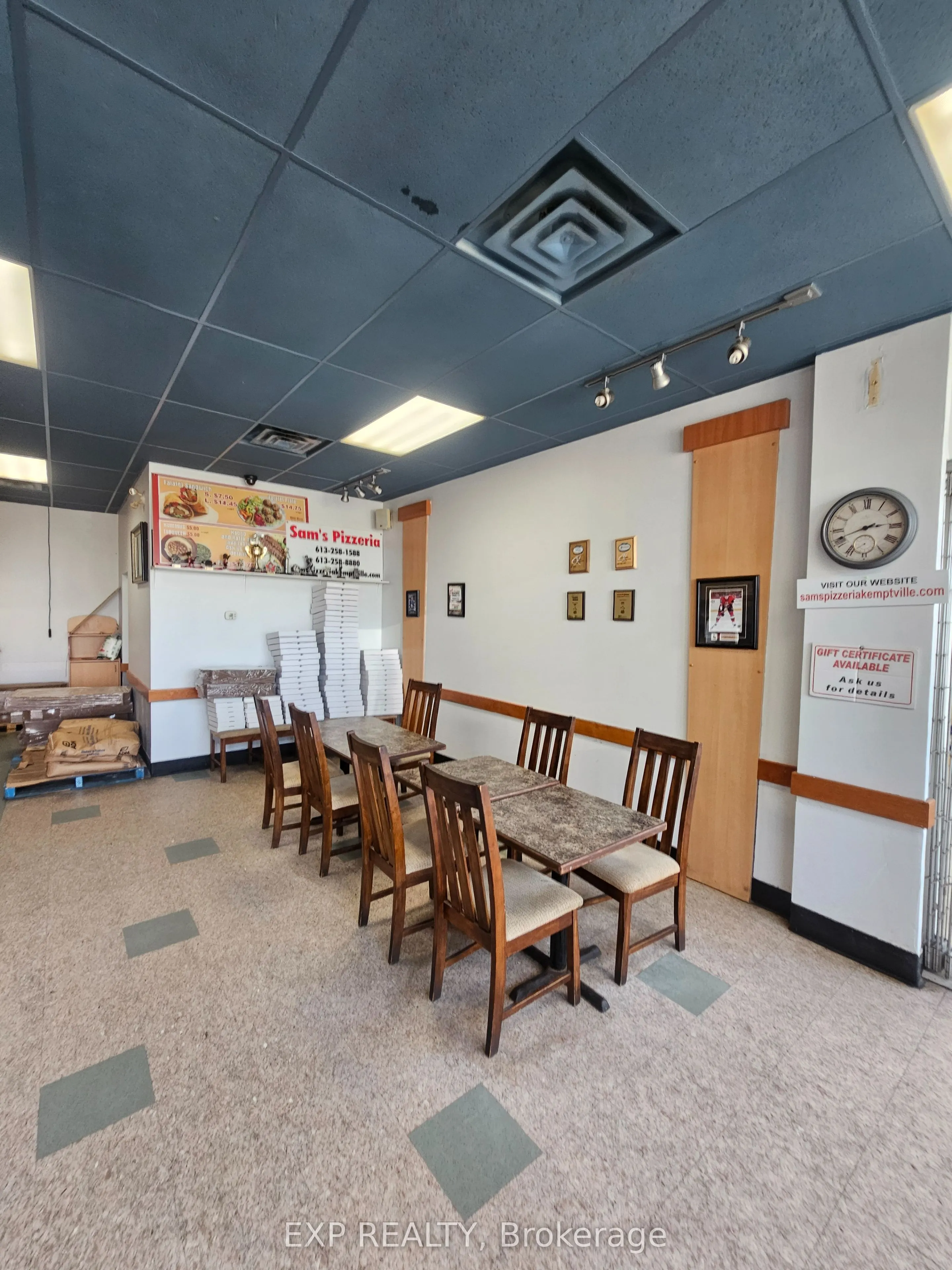 712 Rideau Street W