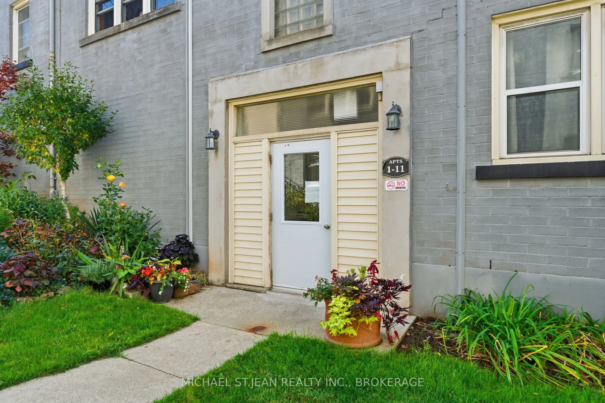1755 King Street E, #9