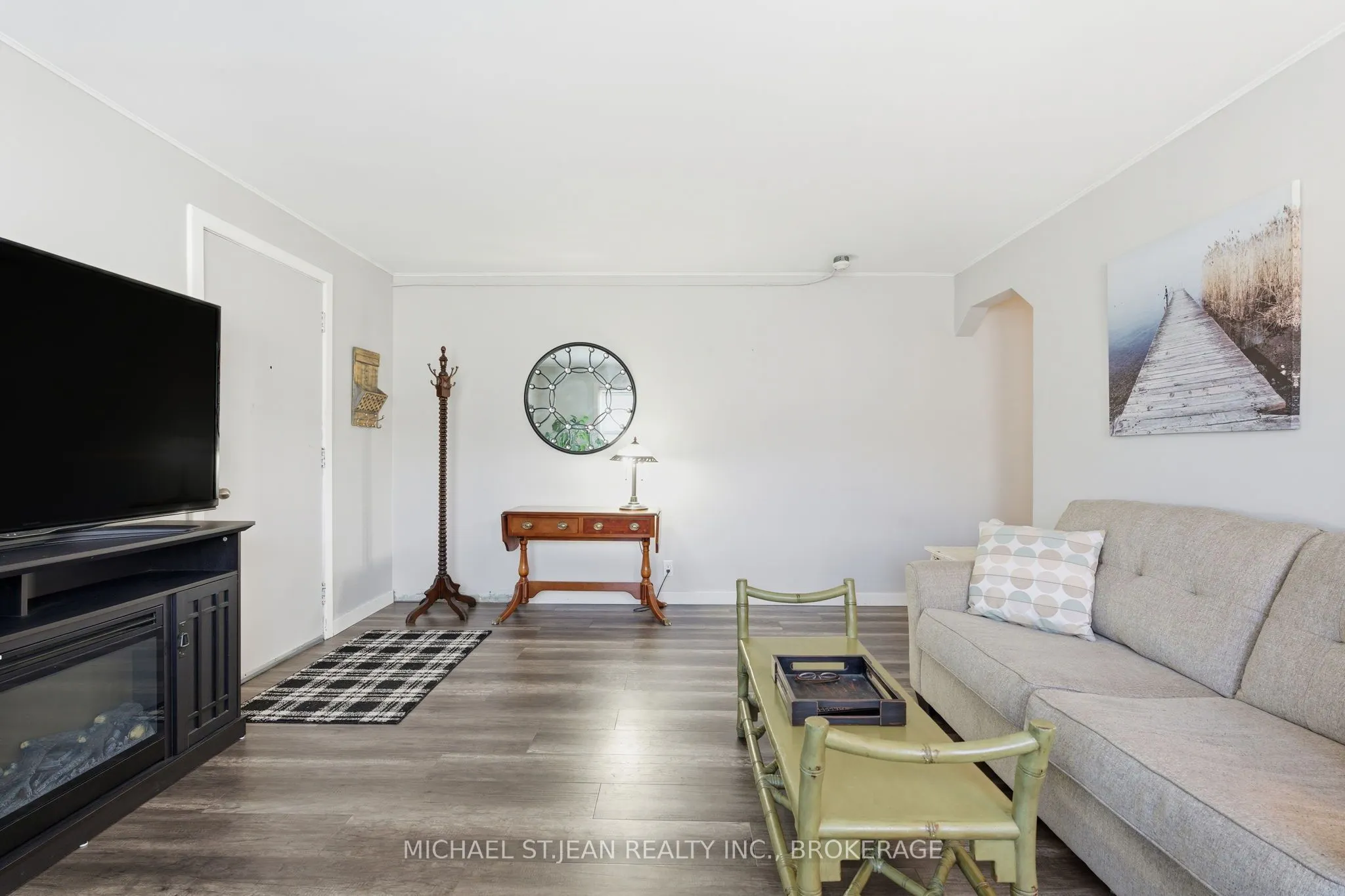 1755 King Street E, #9