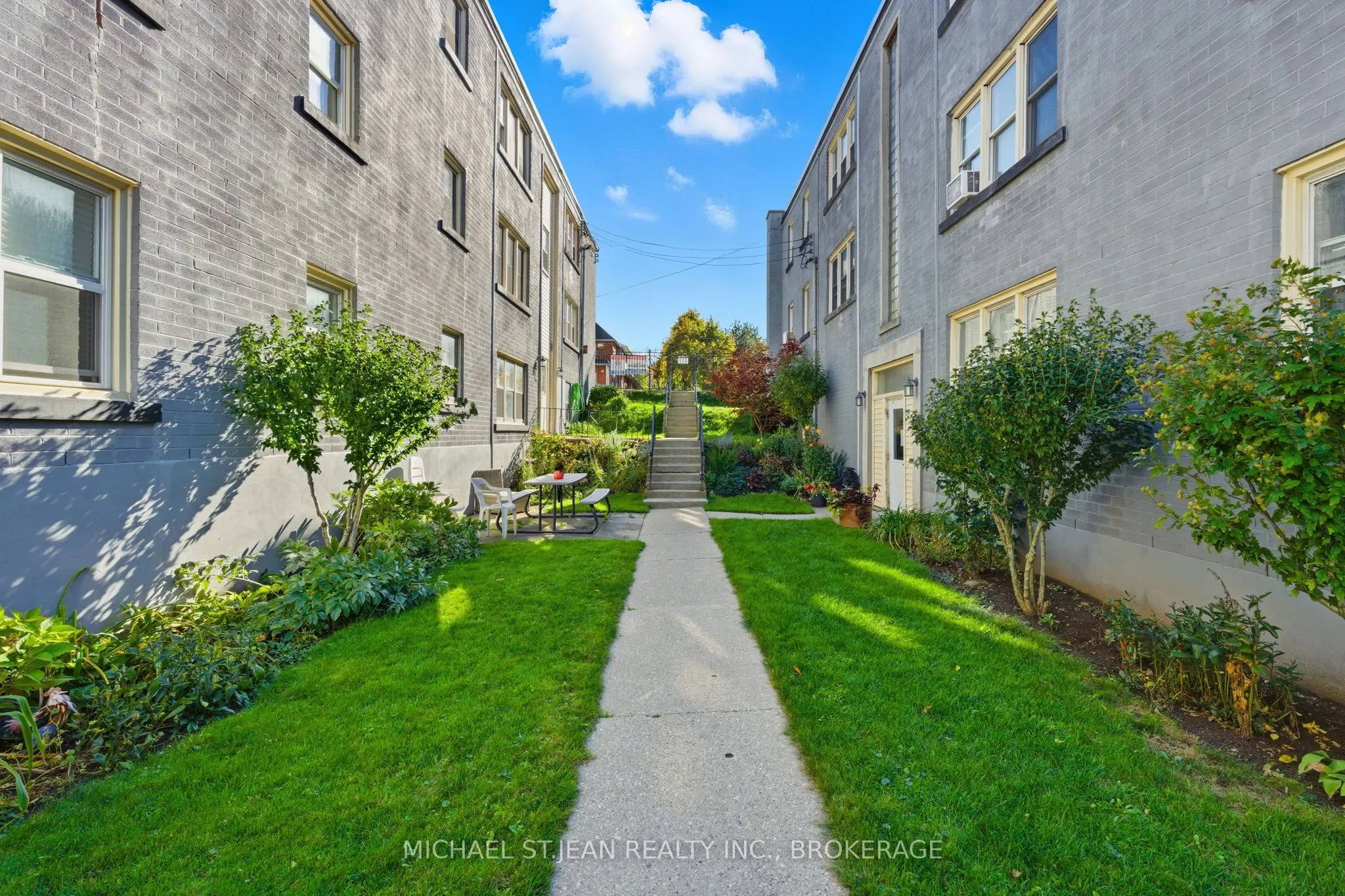 1755 King Street E, #9