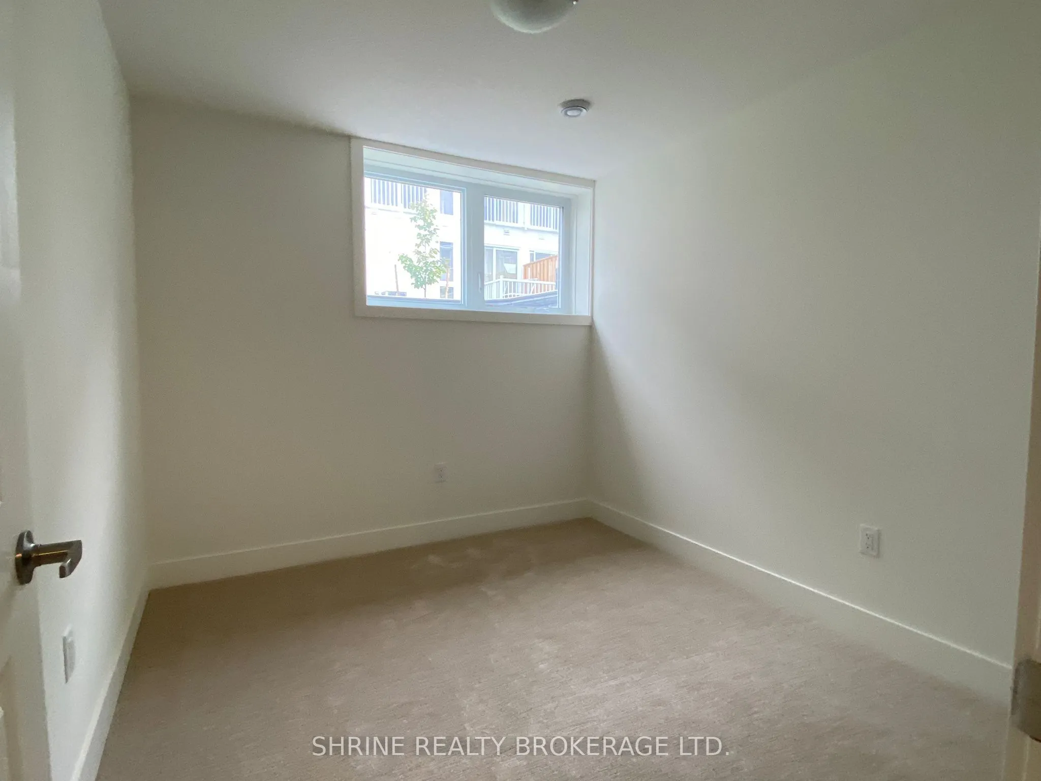 234 Edgevalley Road, #29